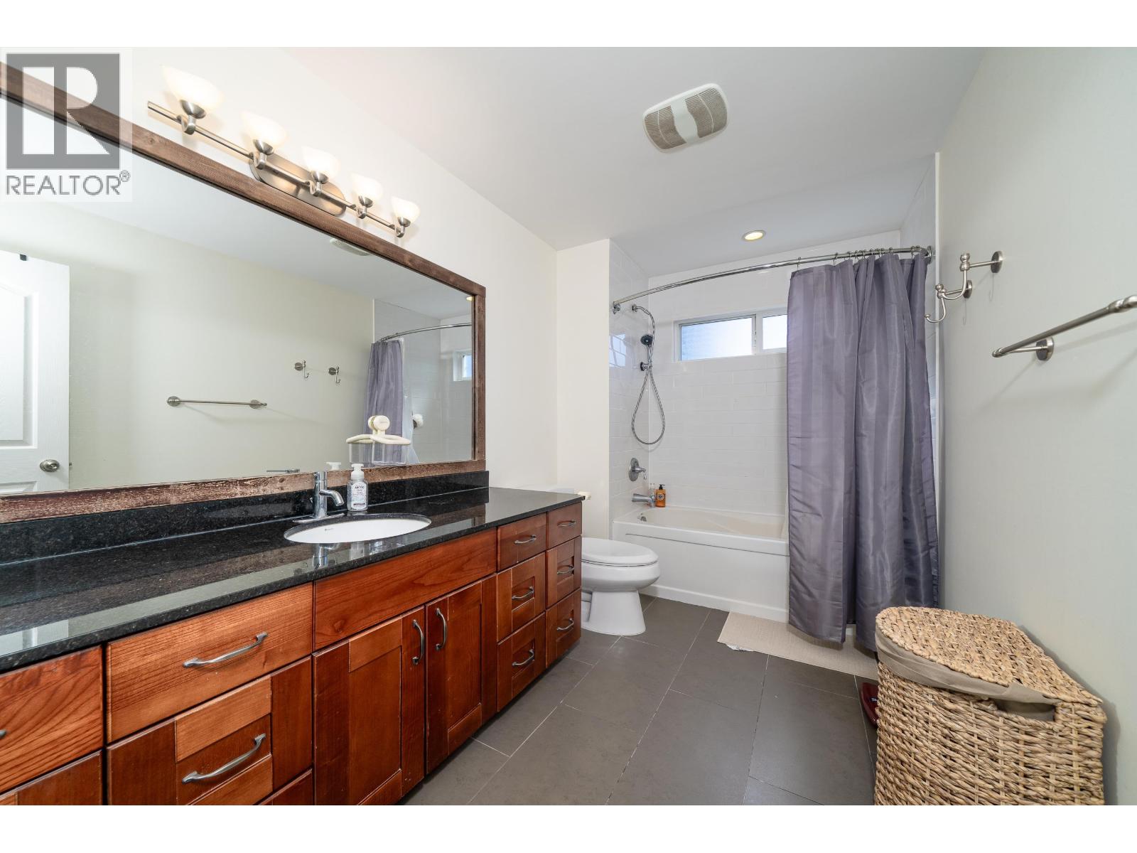 9288 Romaniuk Drive, Richmond, British Columbia  V7E 5G7 - Photo 26 - R3109218