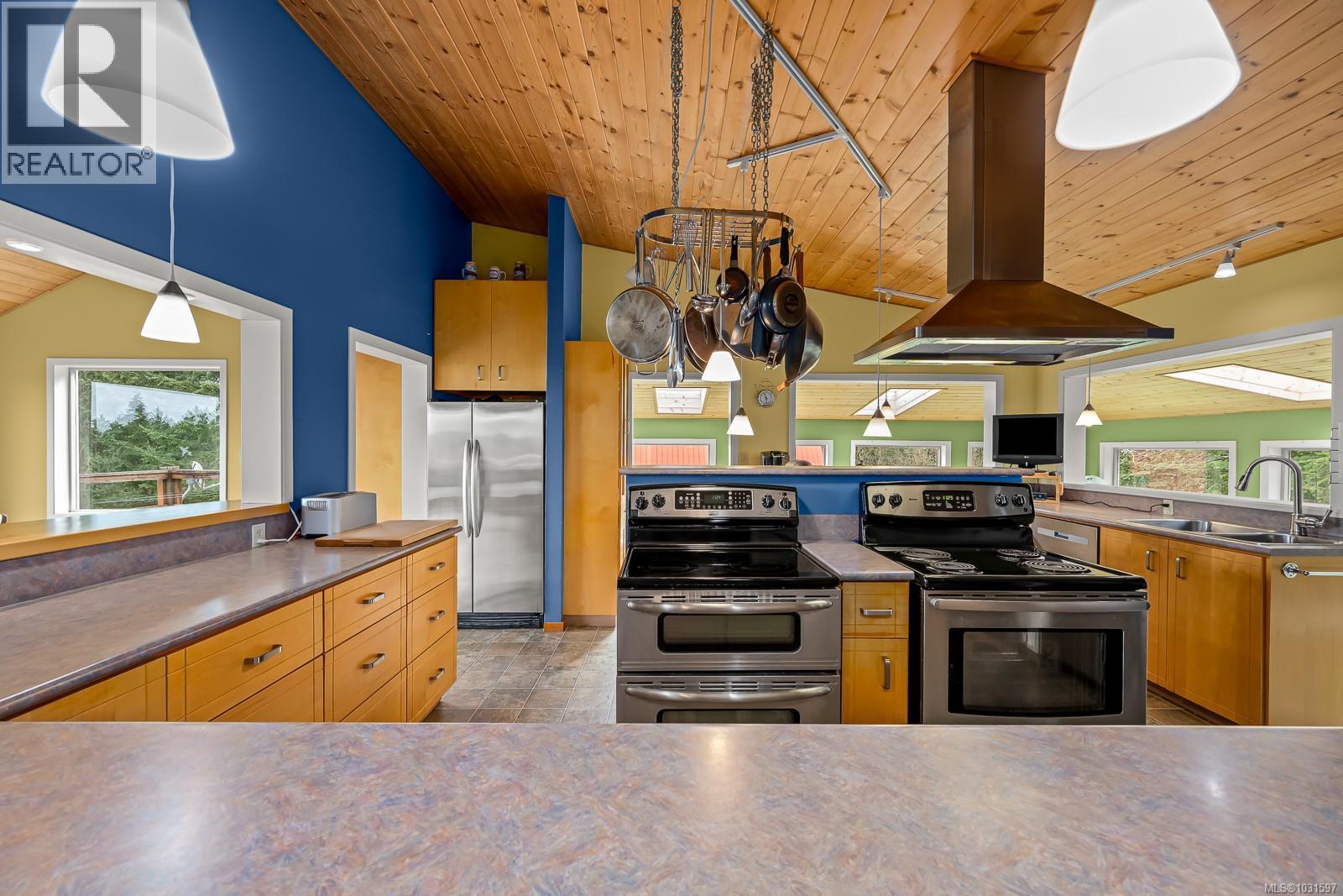 8900 Keith Wagner Way, Denman Island, British Columbia  V0R 1T0 - Photo 35 - 1031597