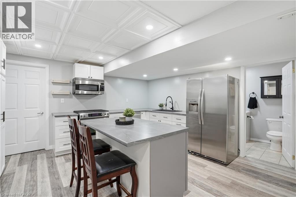 52 Sunnycroft Court, Waterdown, Ontario  L8B 0L3 - Photo 26 - 40819324