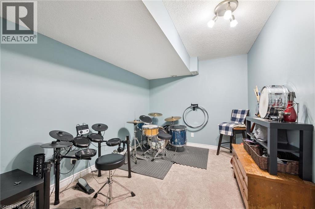 29 Inge Court, Kitchener, Ontario  N2K 3V7 - Photo 27 - 40818285