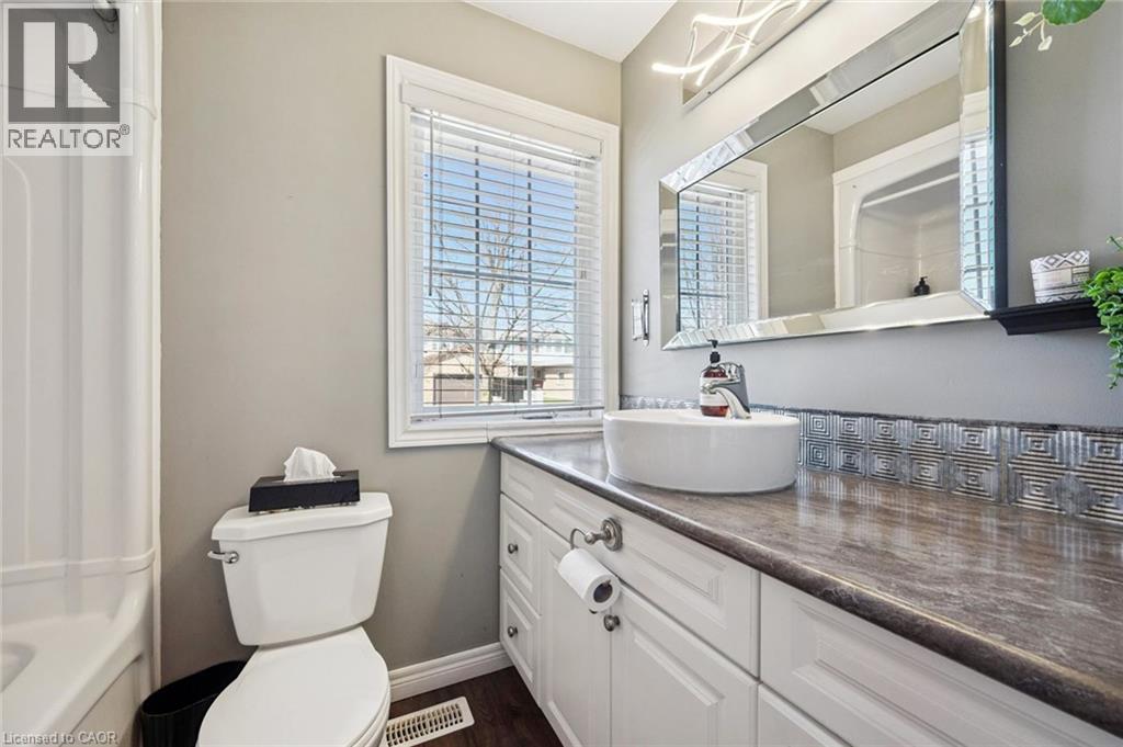 29 Inge Court, Kitchener, Ontario  N2K 3V7 - Photo 15 - 40818285