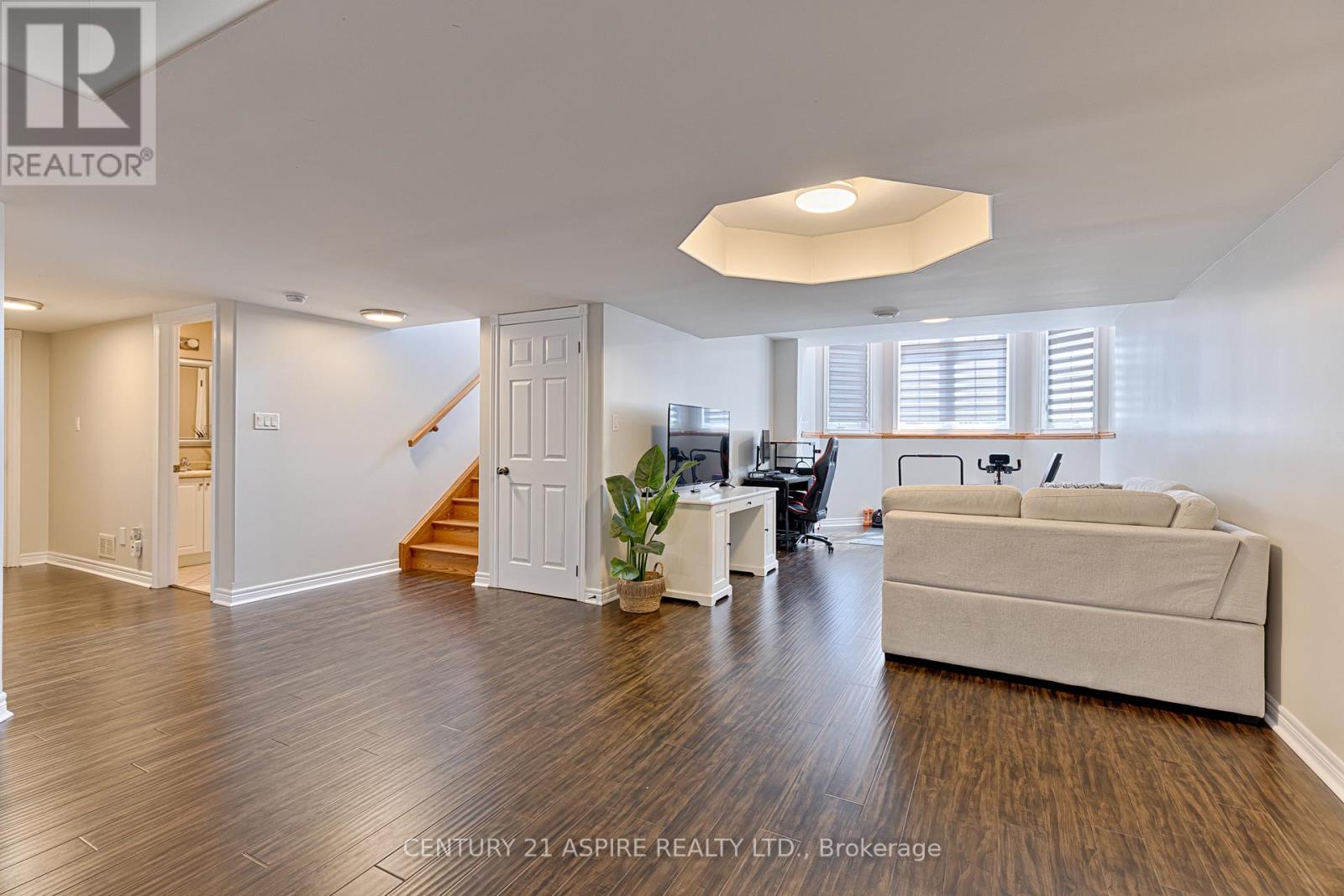 1030 Limestone Trail, Petawawa, Ontario  K8H 0A5 - Photo 13 - X12978838