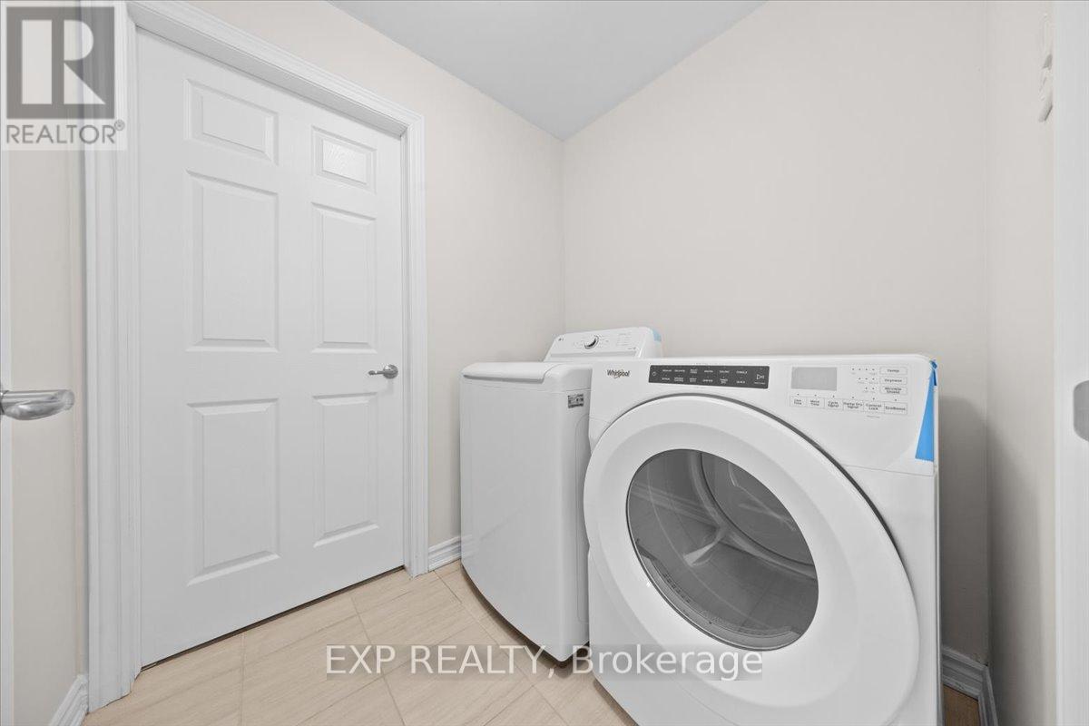 217 Hibernian Walk, Ottawa, Ontario  K2V 0R6 - Photo 7 - X12978828