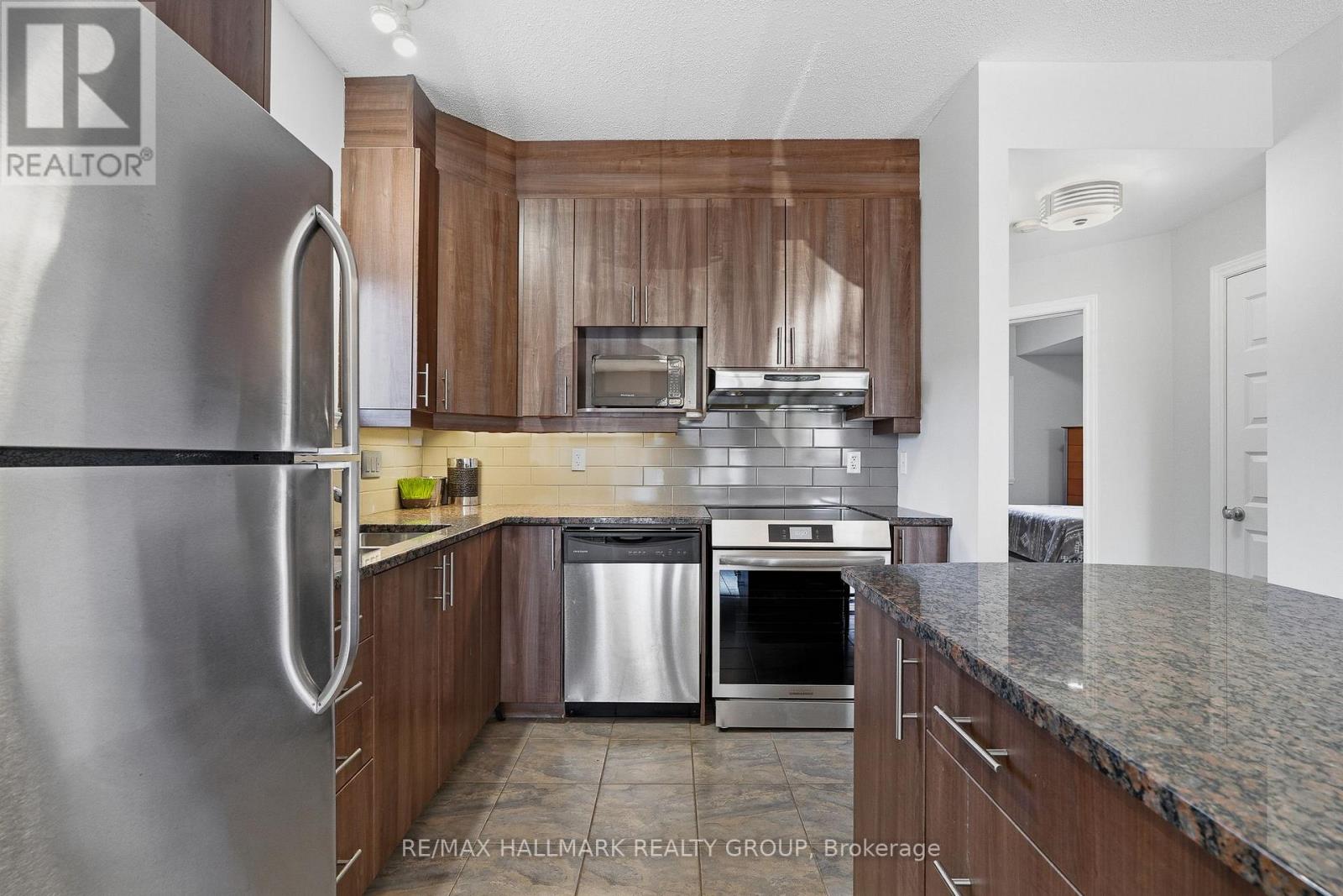 401 - 201 Eliot Street, Clarence-Rockland, Ontario K4K 0G5 - Photo 15 - X12978832