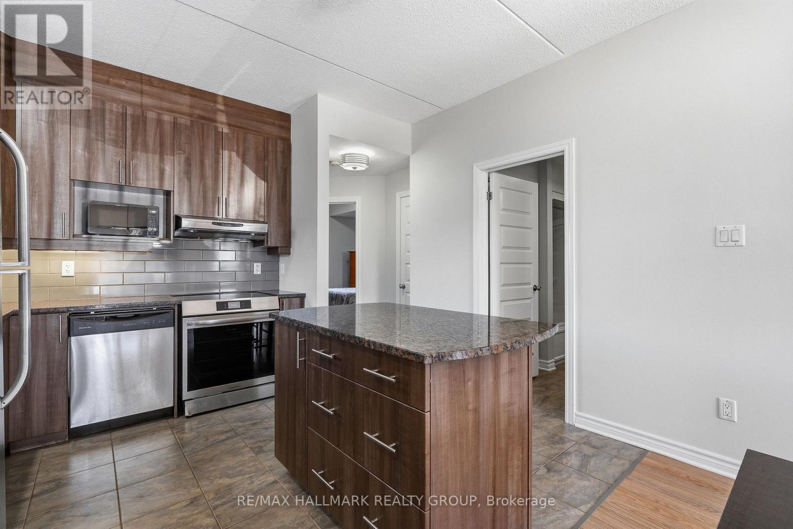 401 - 201 Eliot Street, Clarence-Rockland, Ontario K4K 0G5 - Photo 18 - X12978832