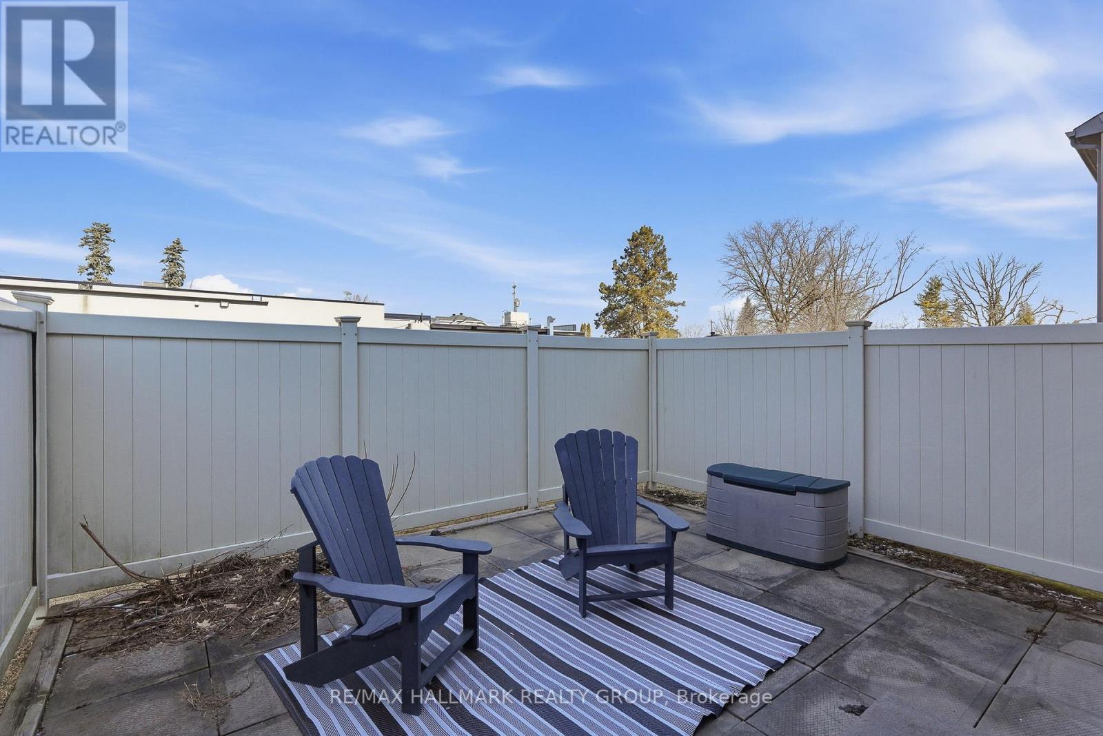 401 - 201 Eliot Street, Clarence-Rockland, Ontario K4K 0G5 - Photo 3 - X12978832