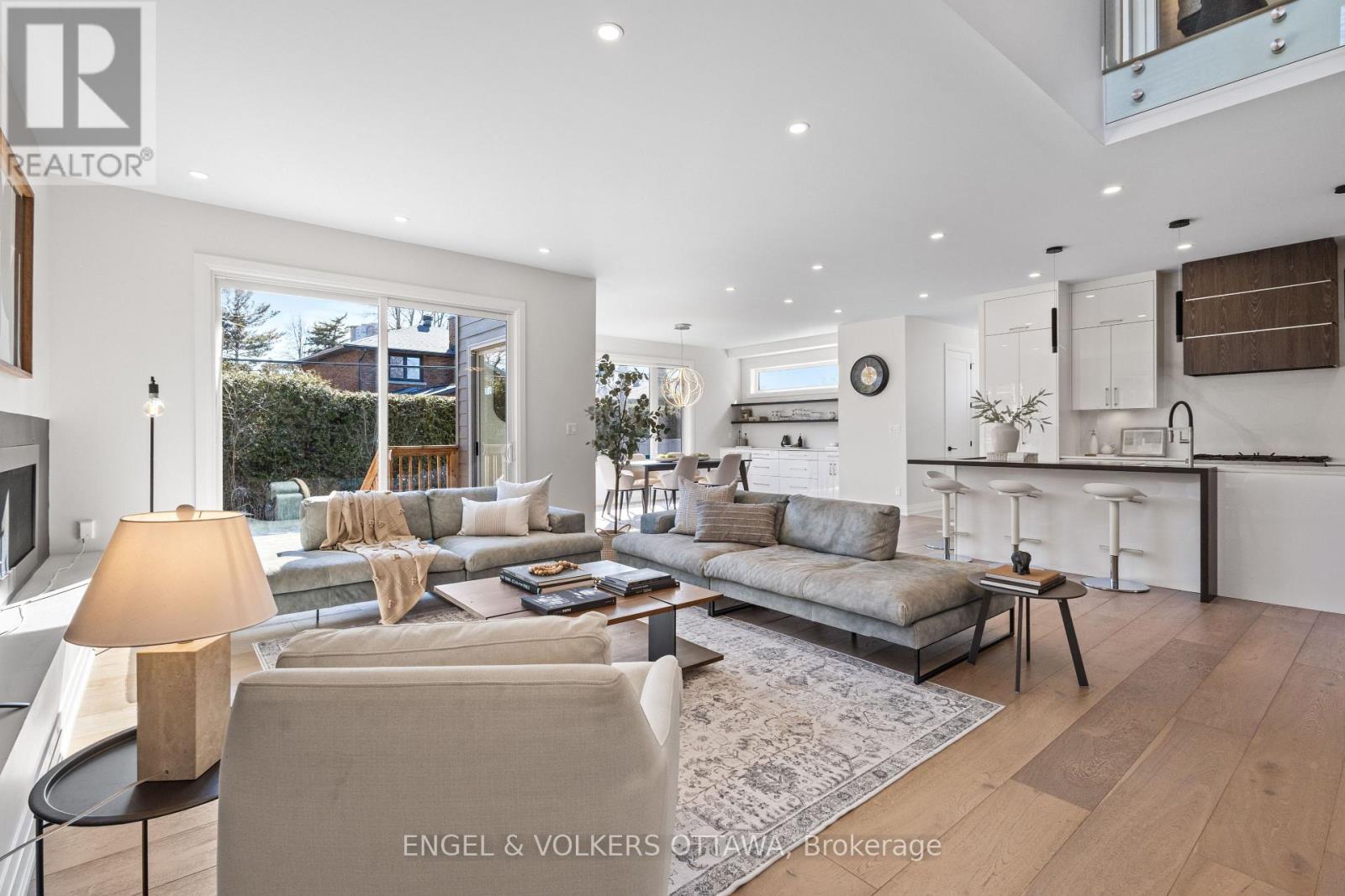 736 Sherbourne Road, Ottawa, Ontario  K2A 3H5 - Photo 10 - X12978850