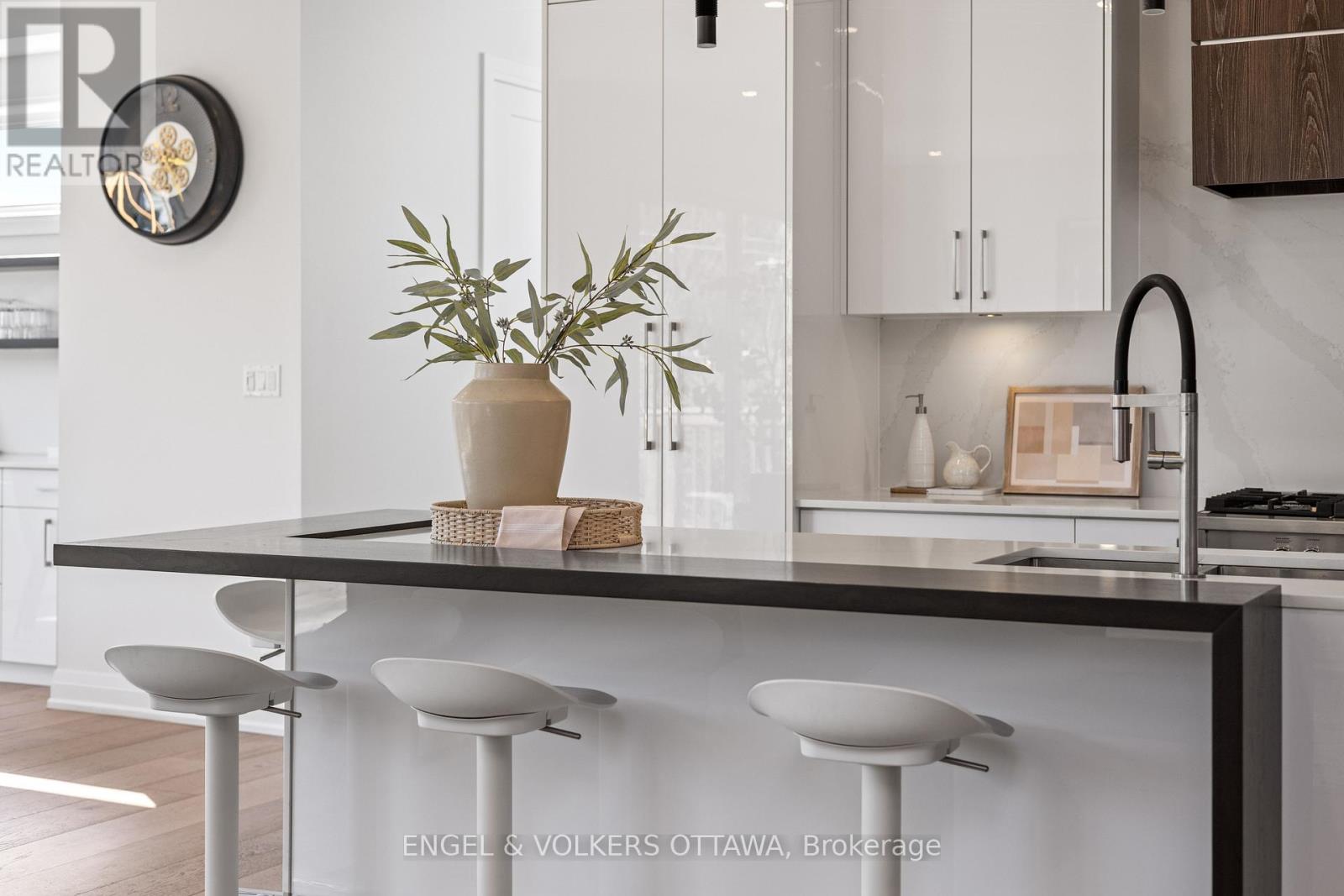 736 Sherbourne Road, Ottawa, Ontario  K2A 3H5 - Photo 16 - X12978850