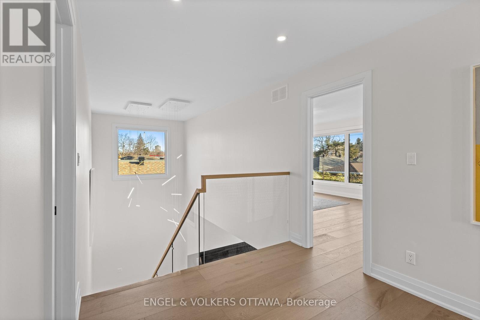 736 Sherbourne Road, Ottawa, Ontario  K2A 3H5 - Photo 28 - X12978850