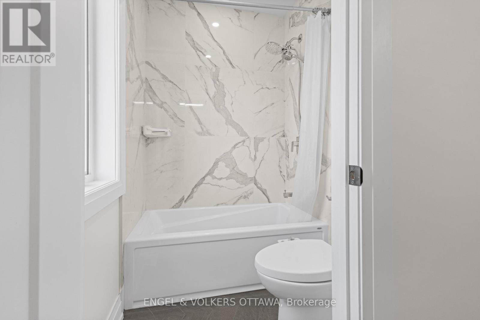 736 Sherbourne Road, Ottawa, Ontario  K2A 3H5 - Photo 41 - X12978850