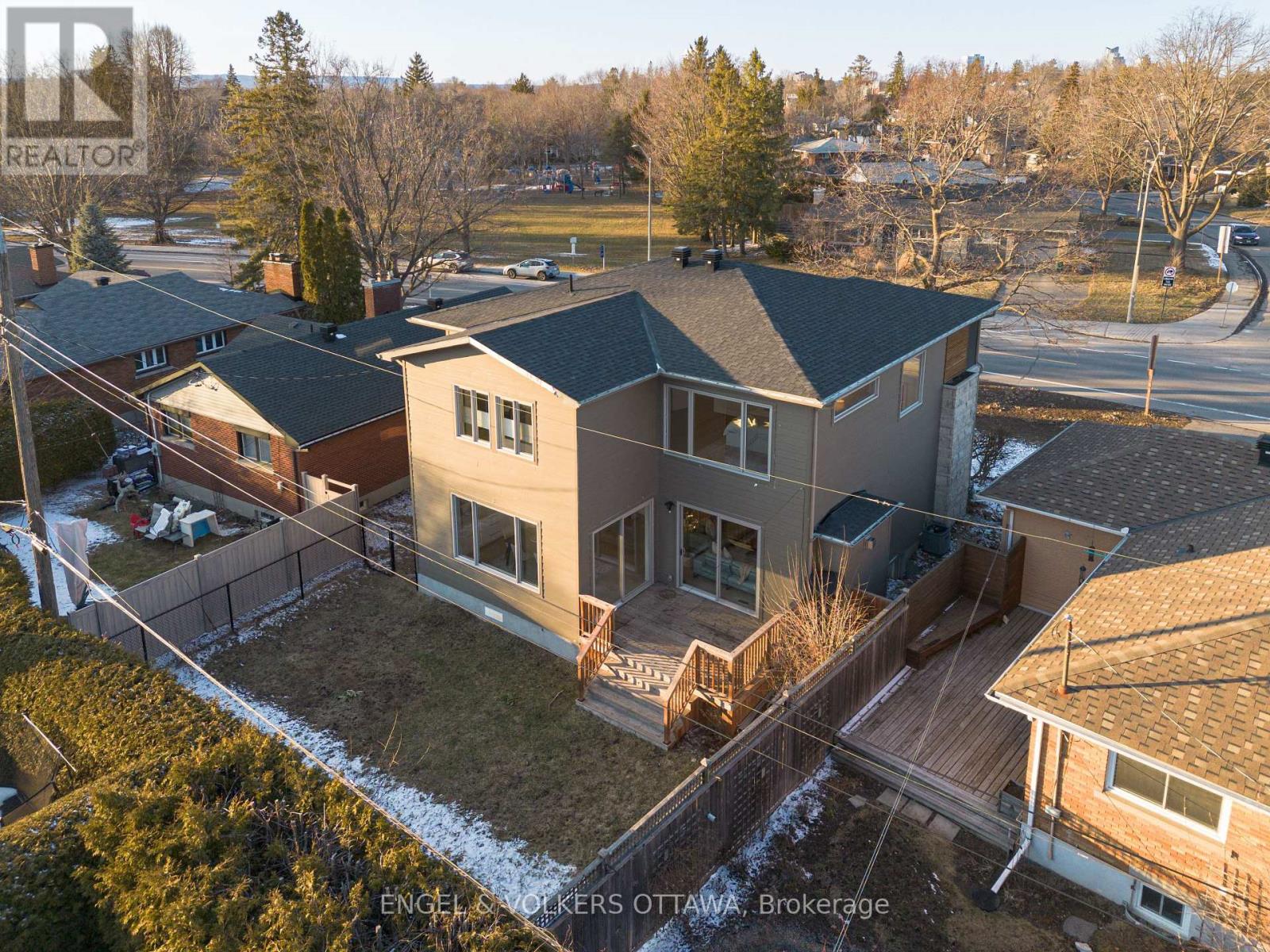 736 Sherbourne Road, Ottawa, Ontario  K2A 3H5 - Photo 49 - X12978850