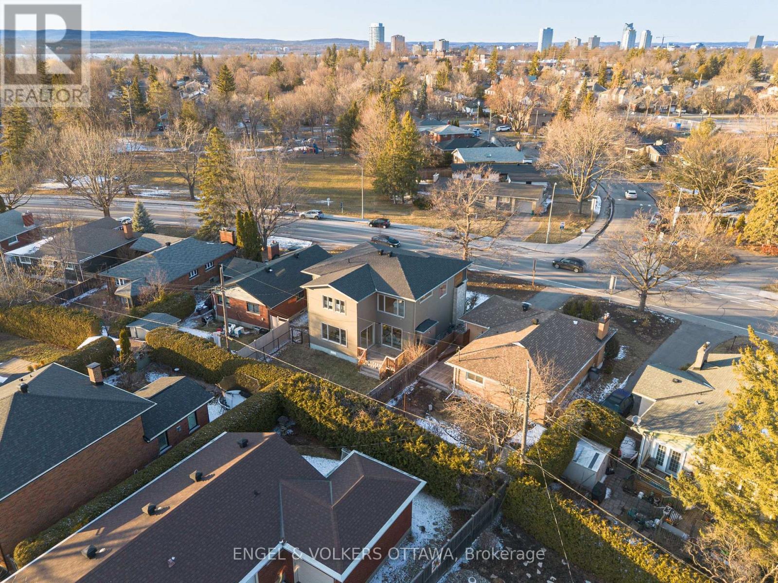 736 Sherbourne Road, Ottawa, Ontario  K2A 3H5 - Photo 50 - X12978850