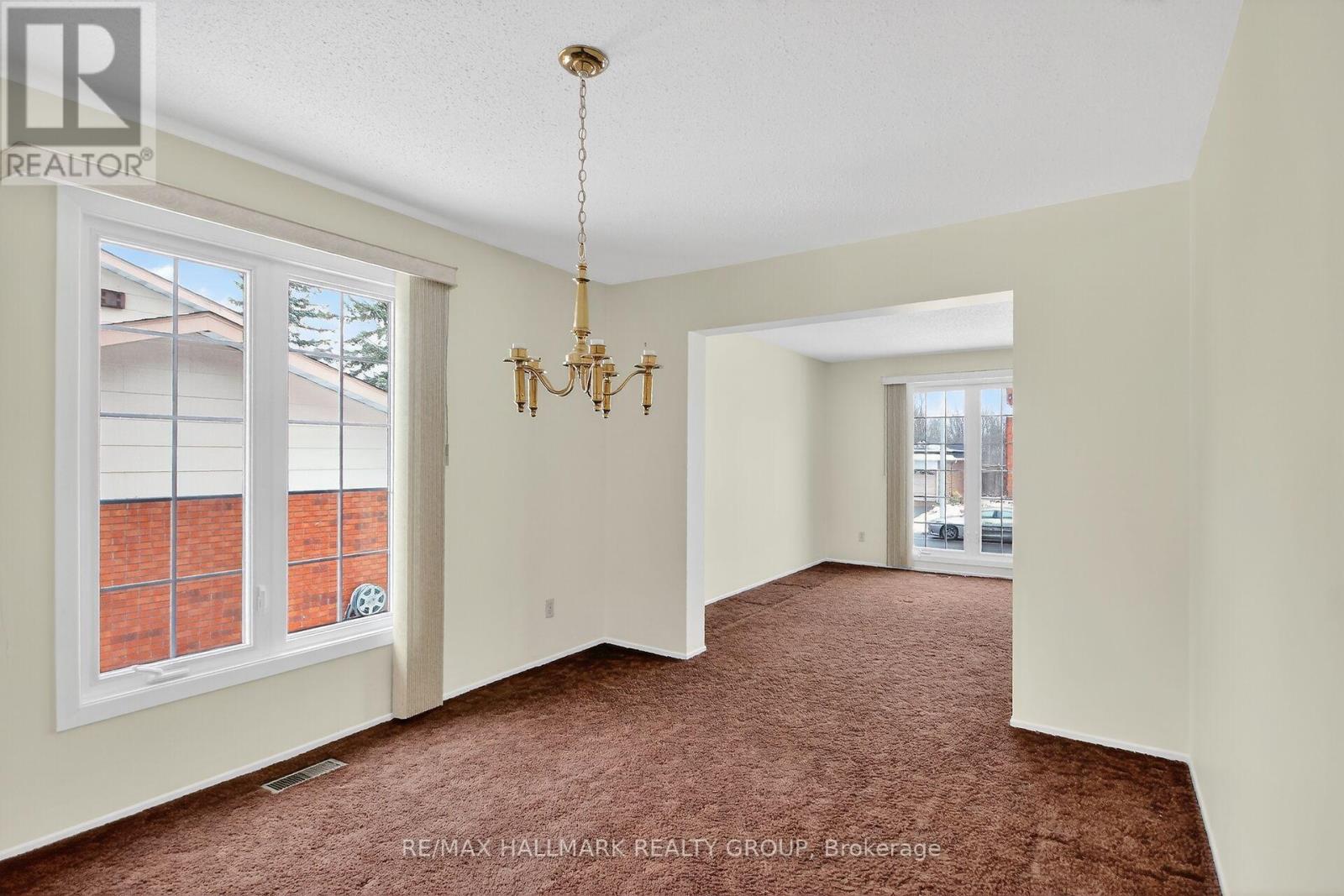 1050 Plante Drive, Ottawa, Ontario  K1V 9E6 - Photo 11 - X12978866