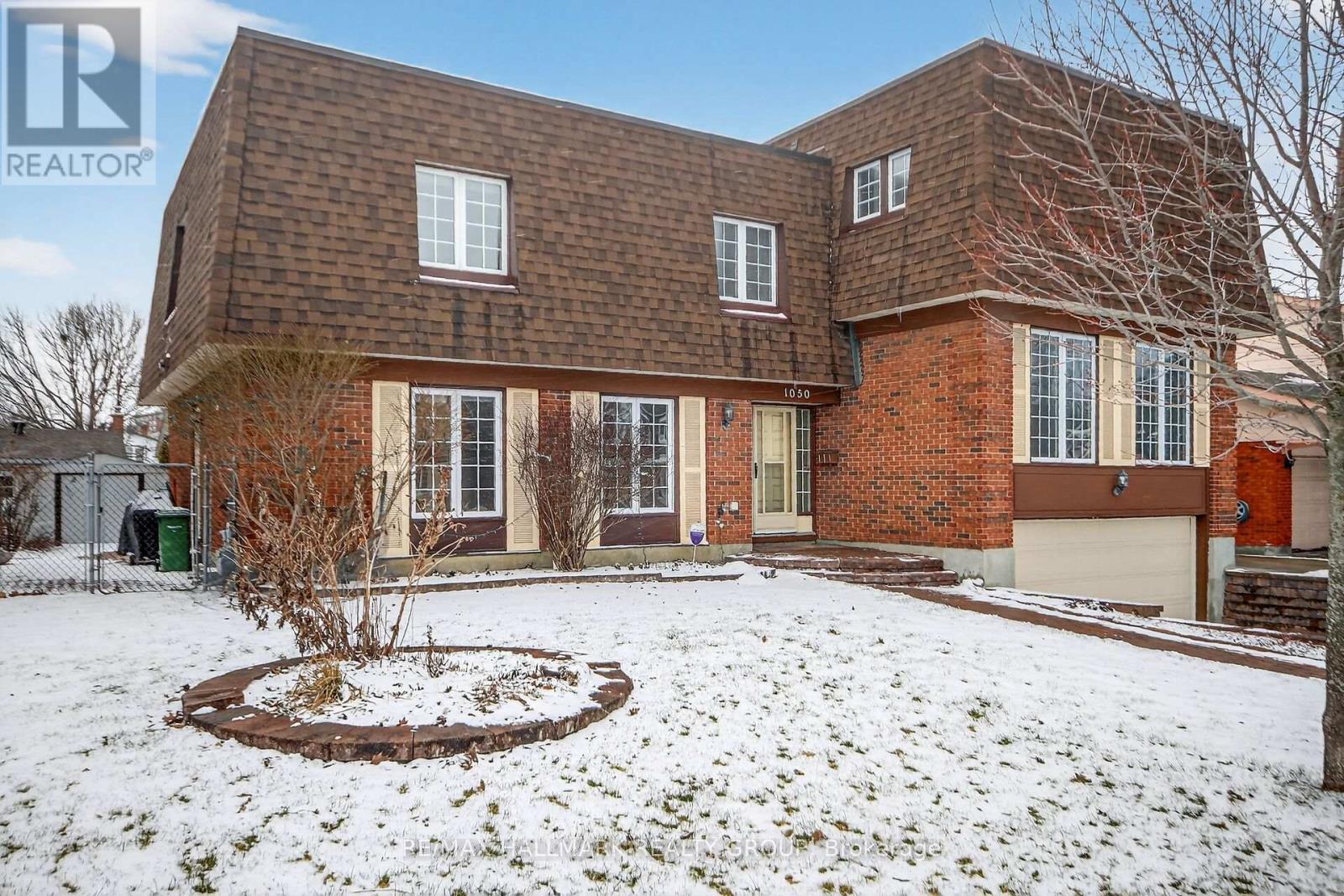 1050 Plante Drive, Ottawa, Ontario  K1V 9E6 - Photo 3 - X12978866