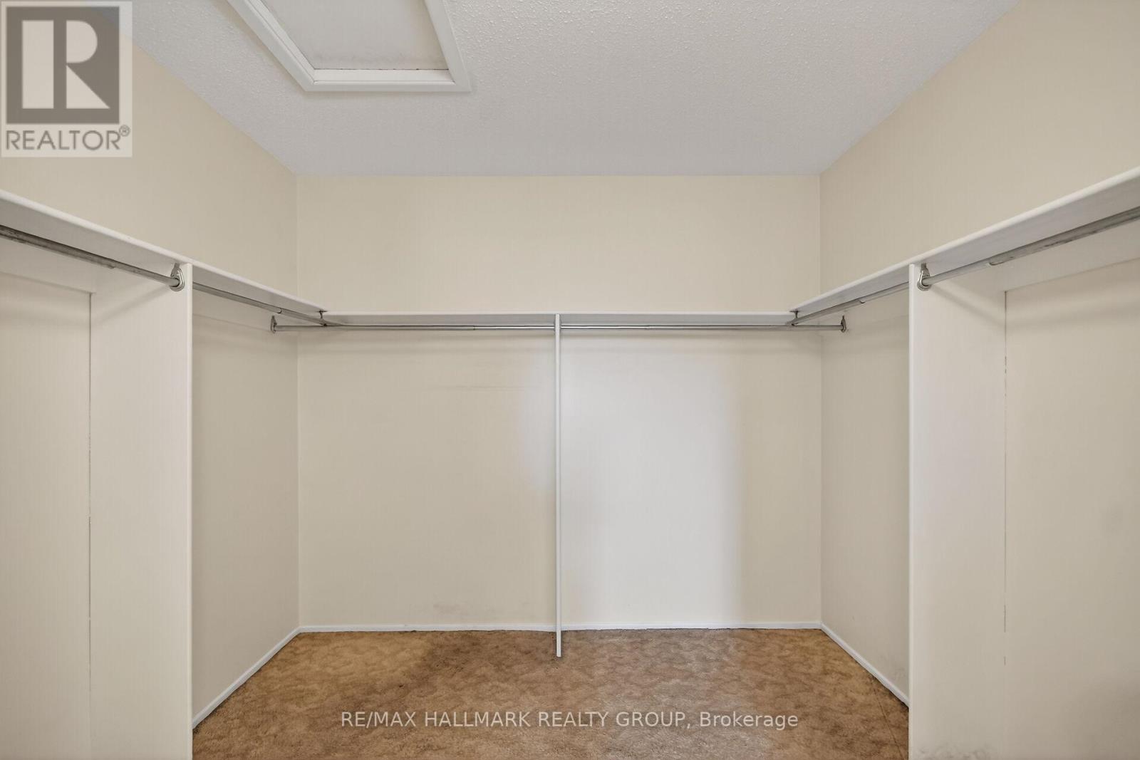 1050 Plante Drive, Ottawa, Ontario  K1V 9E6 - Photo 32 - X12978866