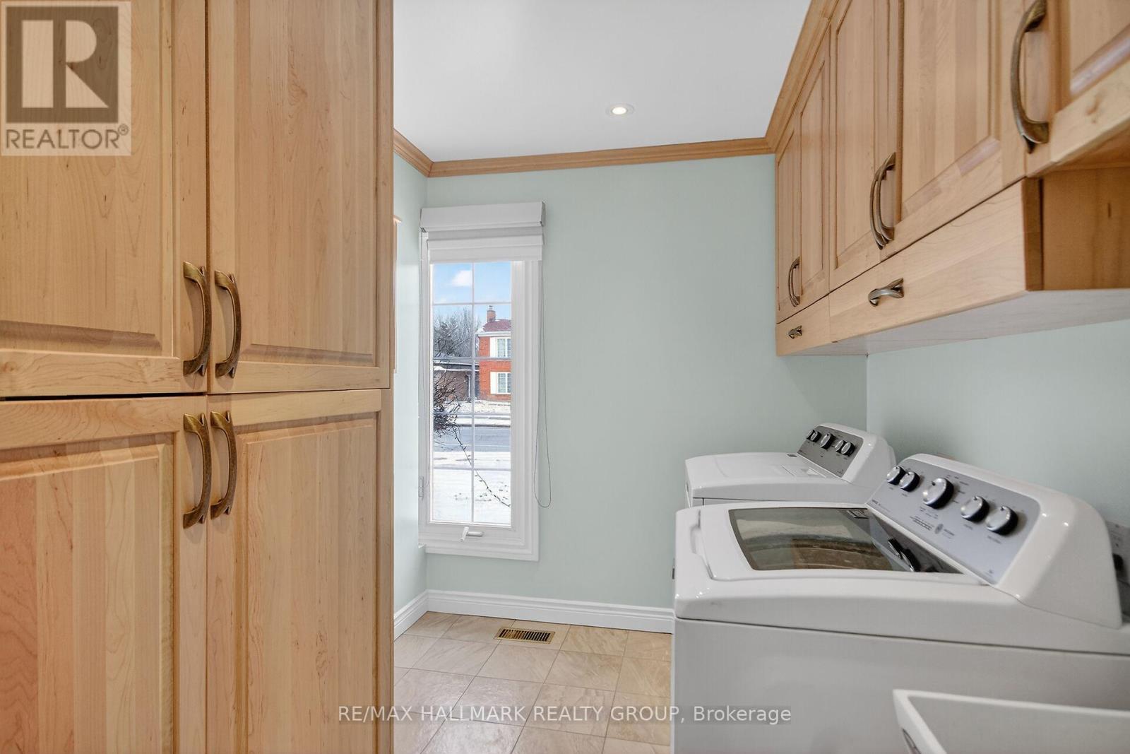 1050 Plante Drive, Ottawa, Ontario  K1V 9E6 - Photo 42 - X12978866