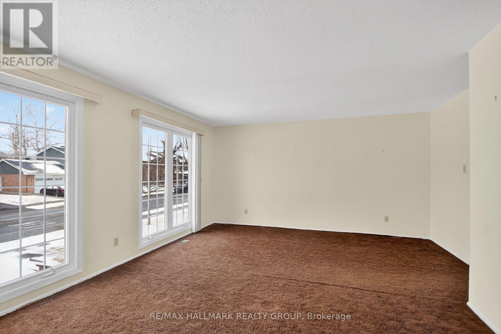 1050 Plante Drive, Ottawa, Ontario  K1V 9E6 - Photo 8 - X12978866