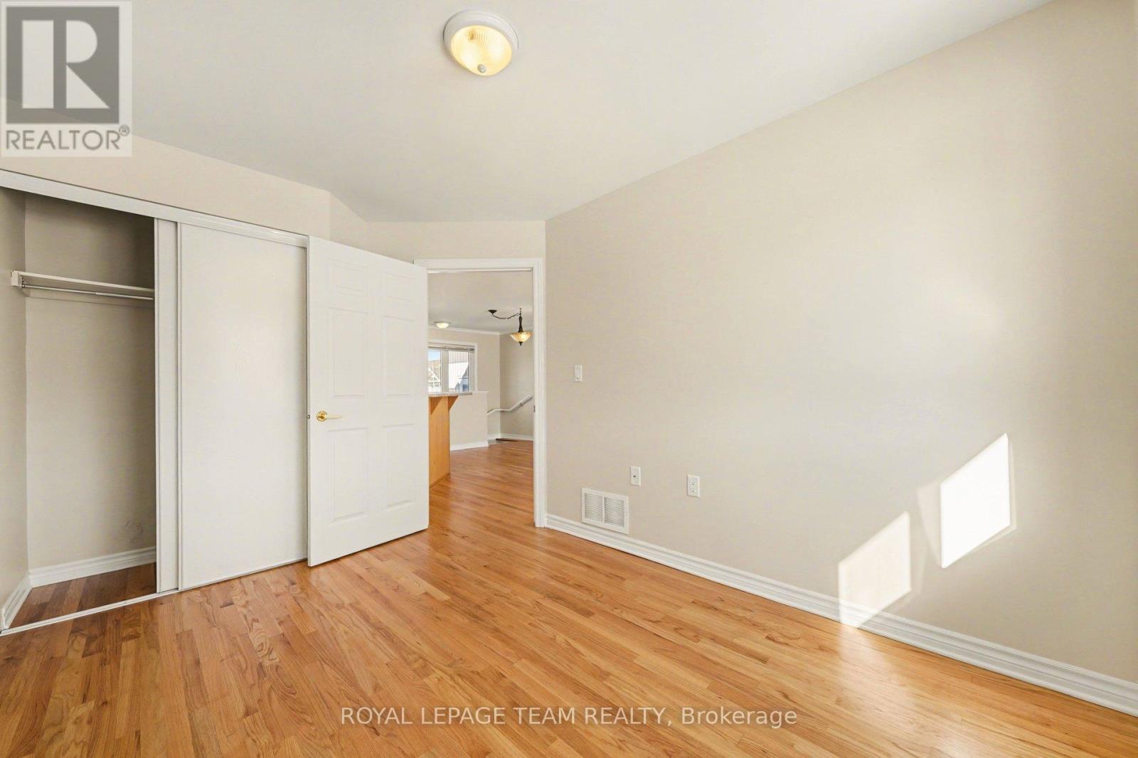 197 Oak Leaf Private, Ottawa, Ontario  K0A 2Z0 - Photo 11 - X12978922