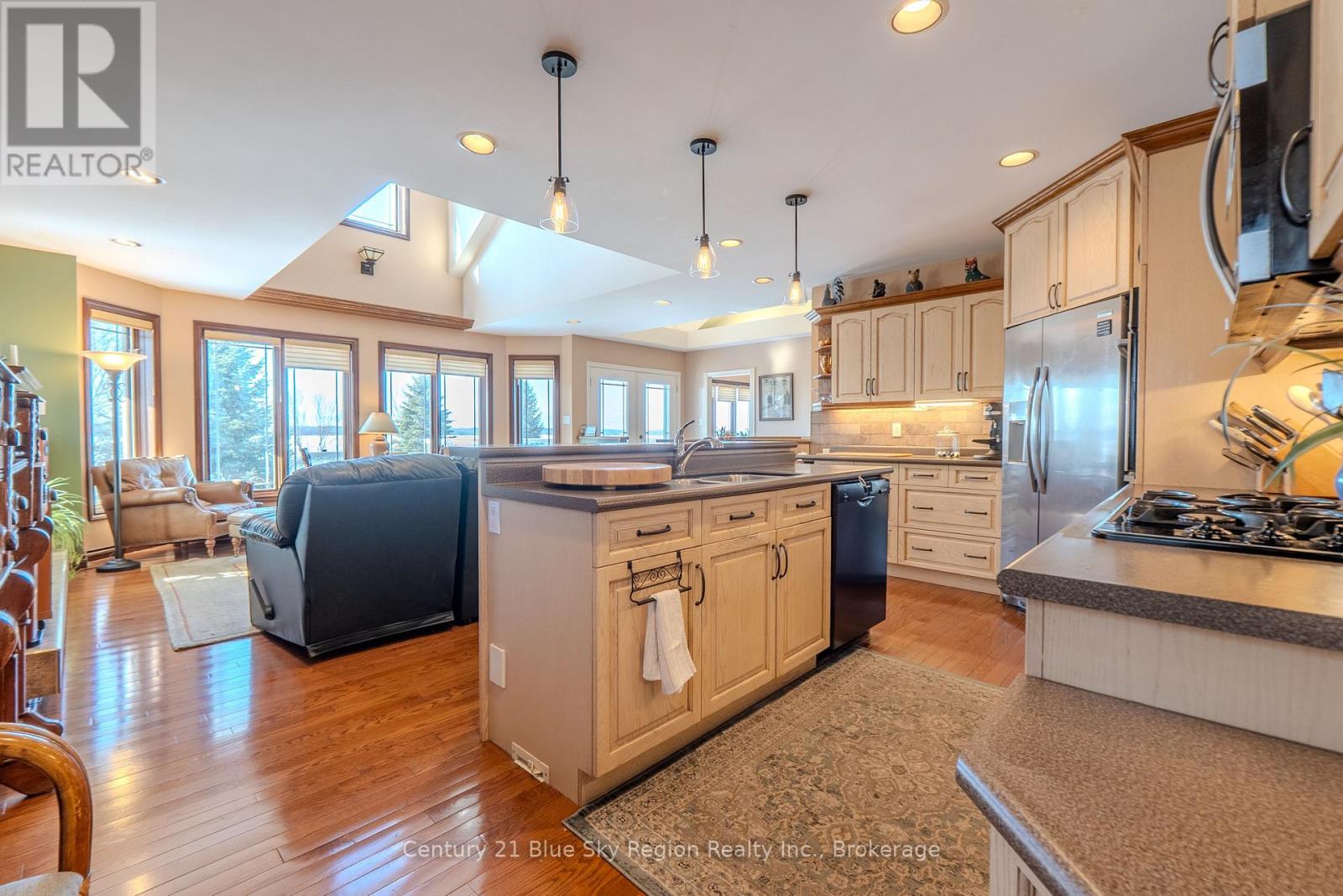 422 Osprey Crescent, Callander, Ontario  P0H 1H0 - Photo 9 - X12978798