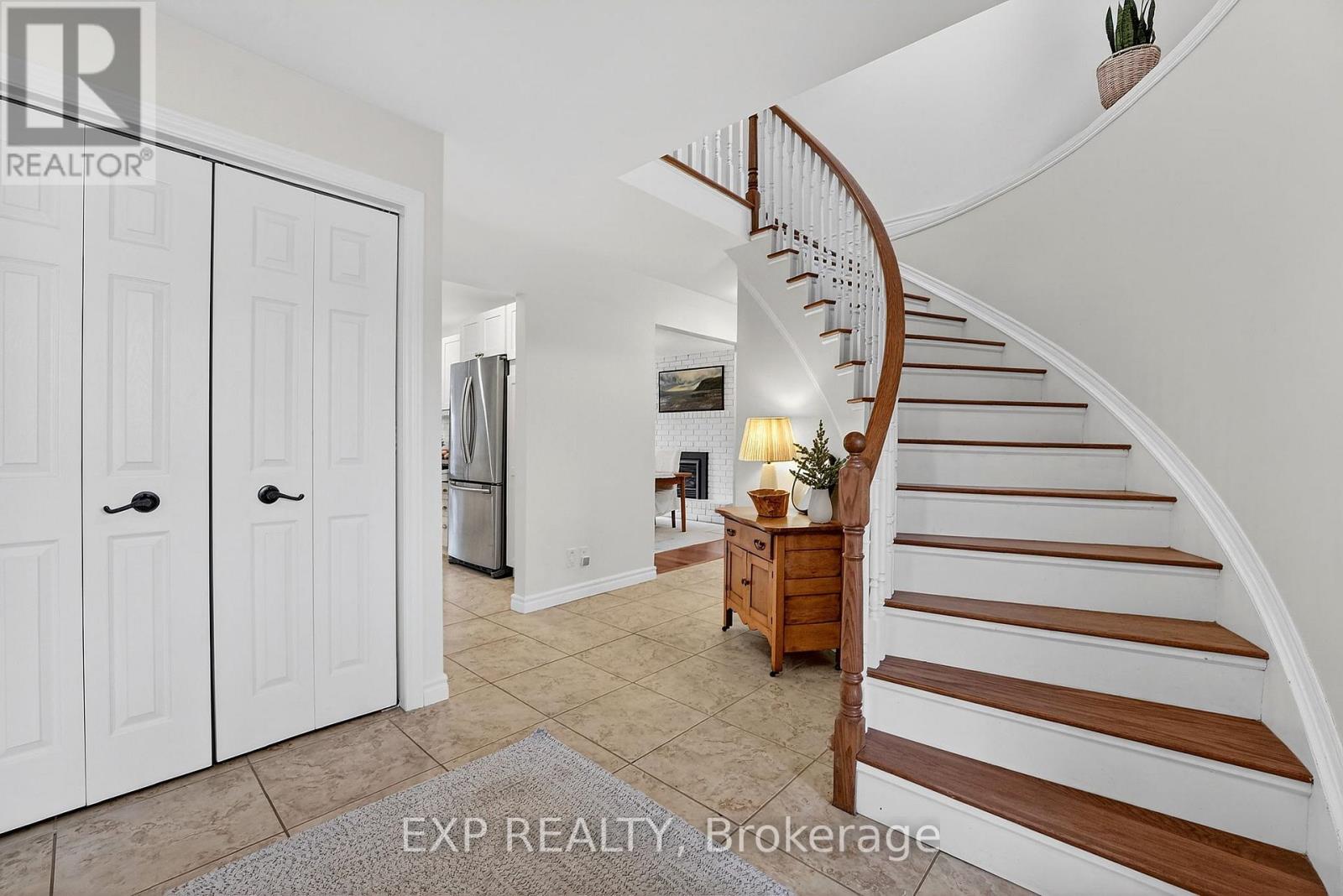 28 Northwood Drive, Welland, Ontario  L3C 6R6 - Photo 13 - X12978774