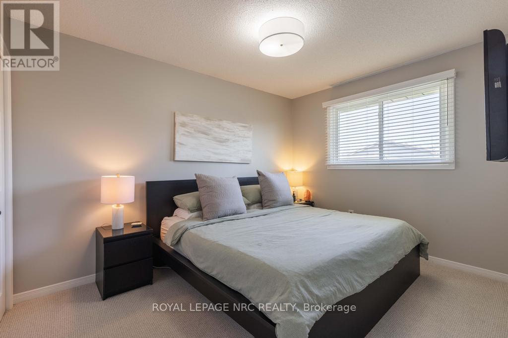 22 Fox Trail Drive, St. Catharines, Ontario  L2S 3T7 - Photo 13 - X12978872