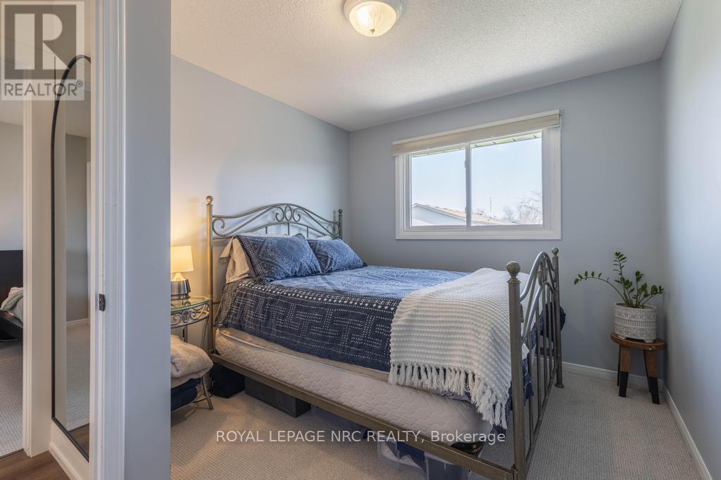 22 Fox Trail Drive, St. Catharines, Ontario  L2S 3T7 - Photo 15 - X12978872