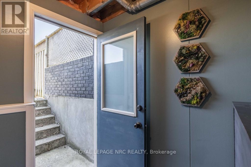 22 Fox Trail Drive, St. Catharines, Ontario  L2S 3T7 - Photo 24 - X12978872