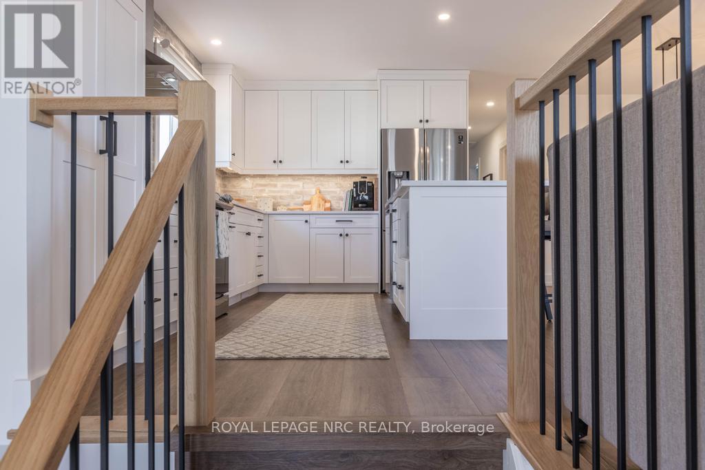 22 Fox Trail Drive, St. Catharines, Ontario  L2S 3T7 - Photo 4 - X12978872