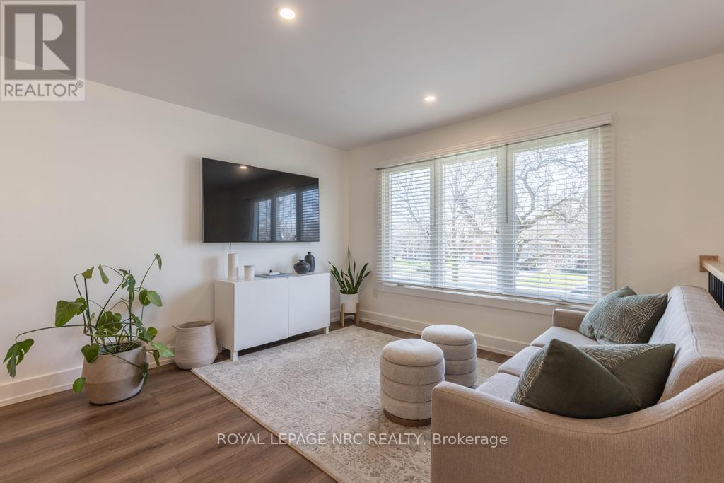 22 Fox Trail Drive, St. Catharines, Ontario  L2S 3T7 - Photo 8 - X12978872