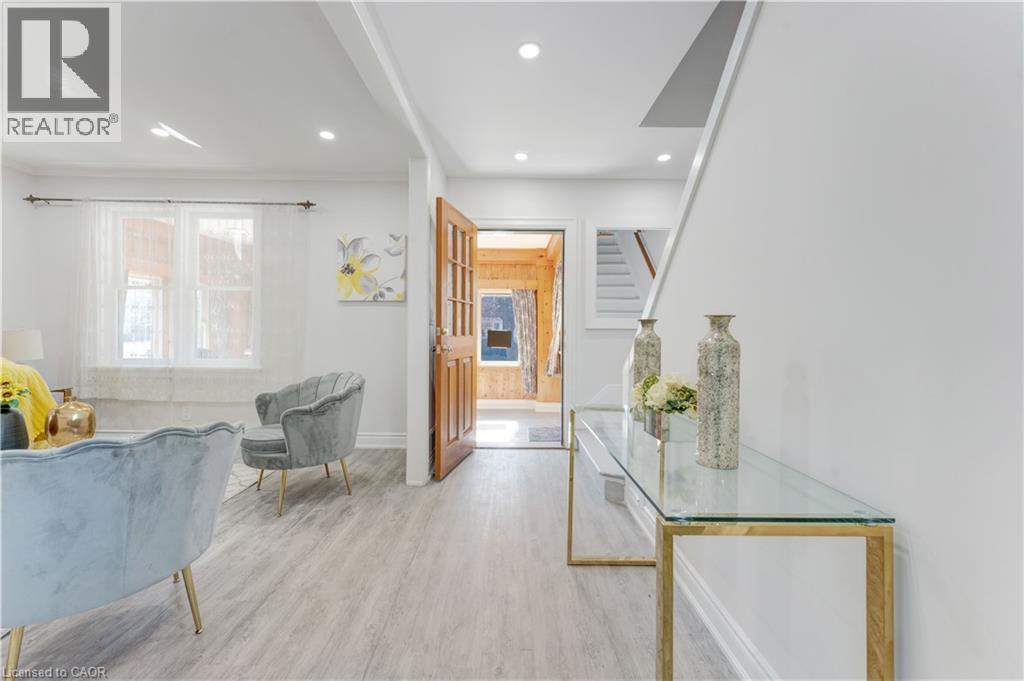 24 Onward Avenue, Kitchener, Ontario  N2H 3J7 - Photo 7 - 40816685