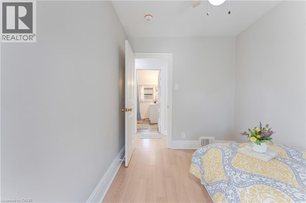 24 Onward Avenue, Kitchener, Ontario  N2H 3J7 - Photo 17 - 40816685