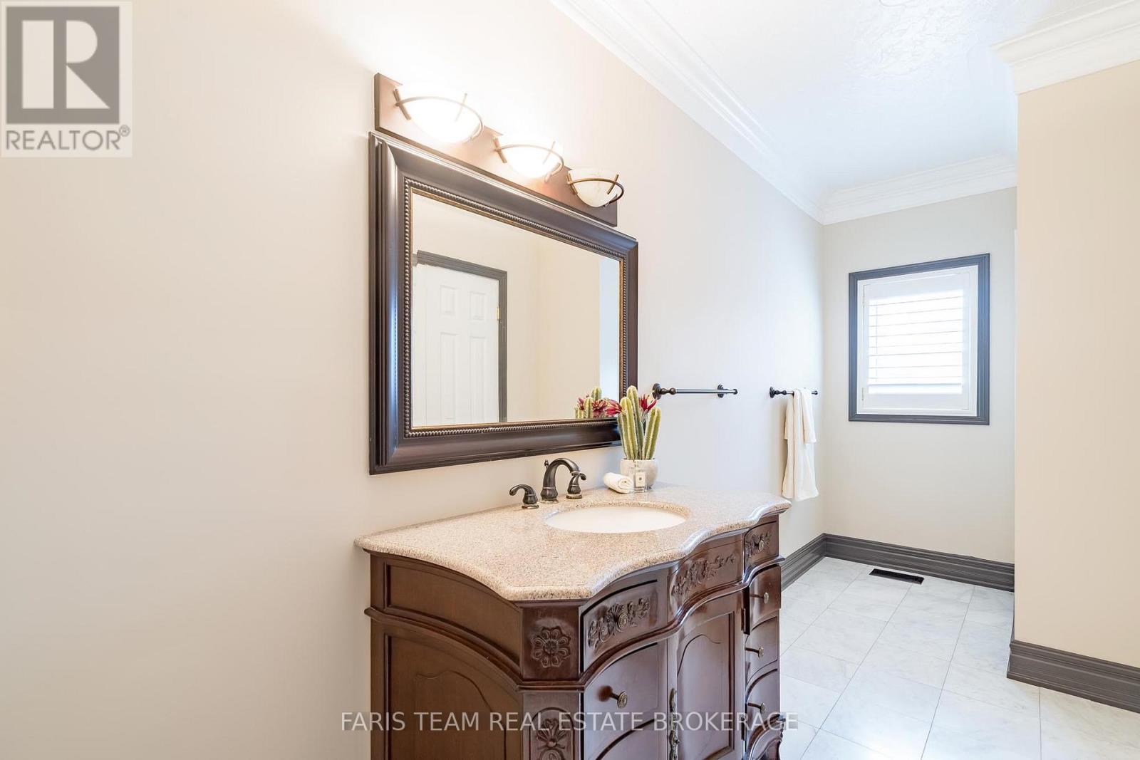 1762 Wilkinson Street, Innisfil, Ontario  L9S 1X3 - Photo 19 - N12792548