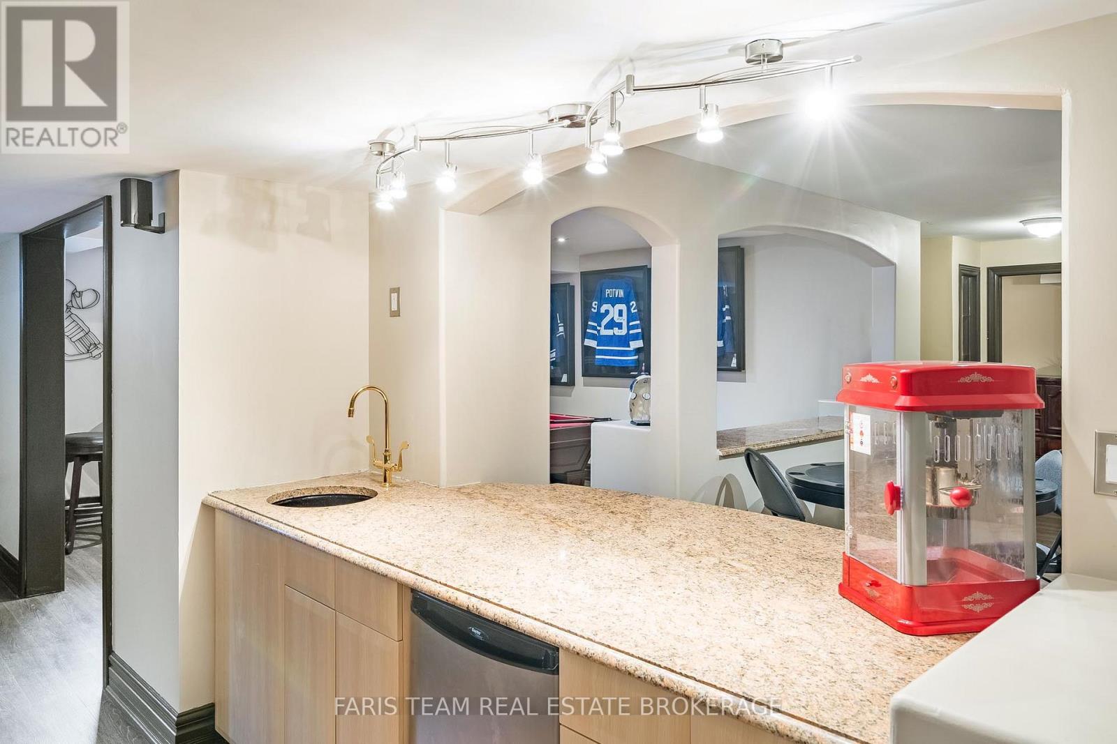 1762 Wilkinson Street, Innisfil, Ontario  L9S 1X3 - Photo 34 - N12792548