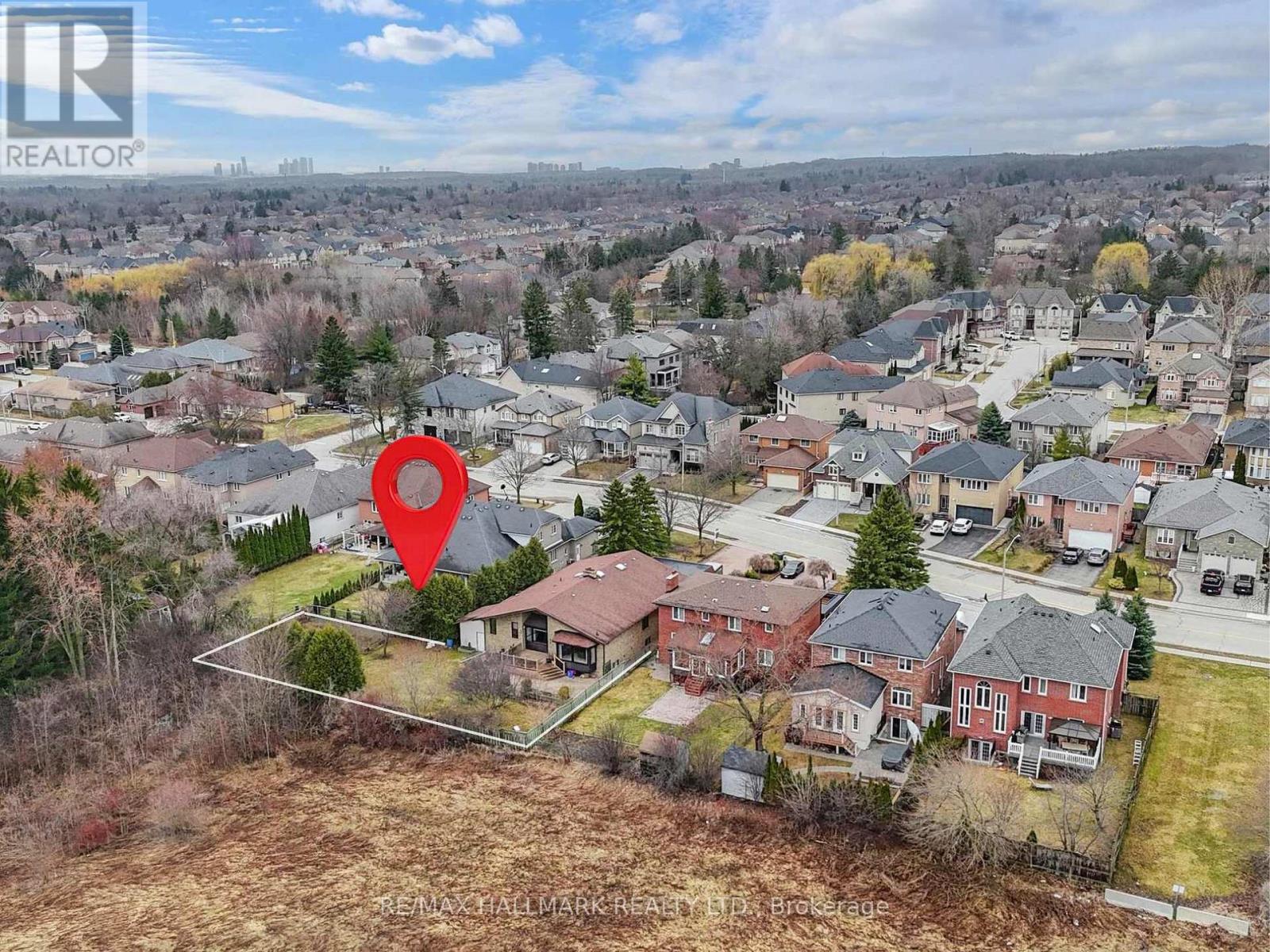 101 Leyburn Avenue, Richmond Hill, Ontario  L4C 0J6 - Photo 24 - N12941474