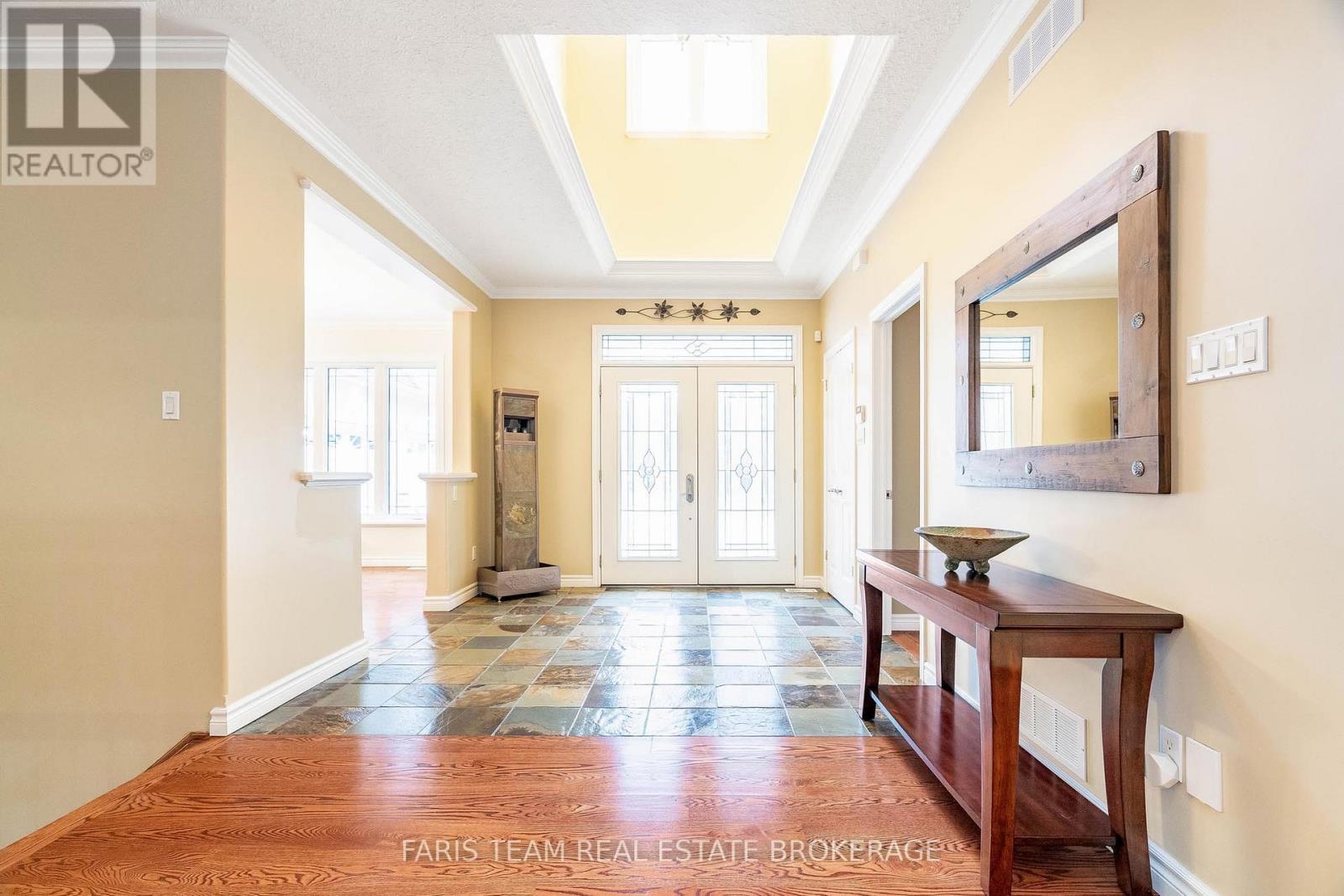 138 Knox Road E, Wasaga Beach, Ontario  L9Z 2T5 - Photo 6 - S12827670