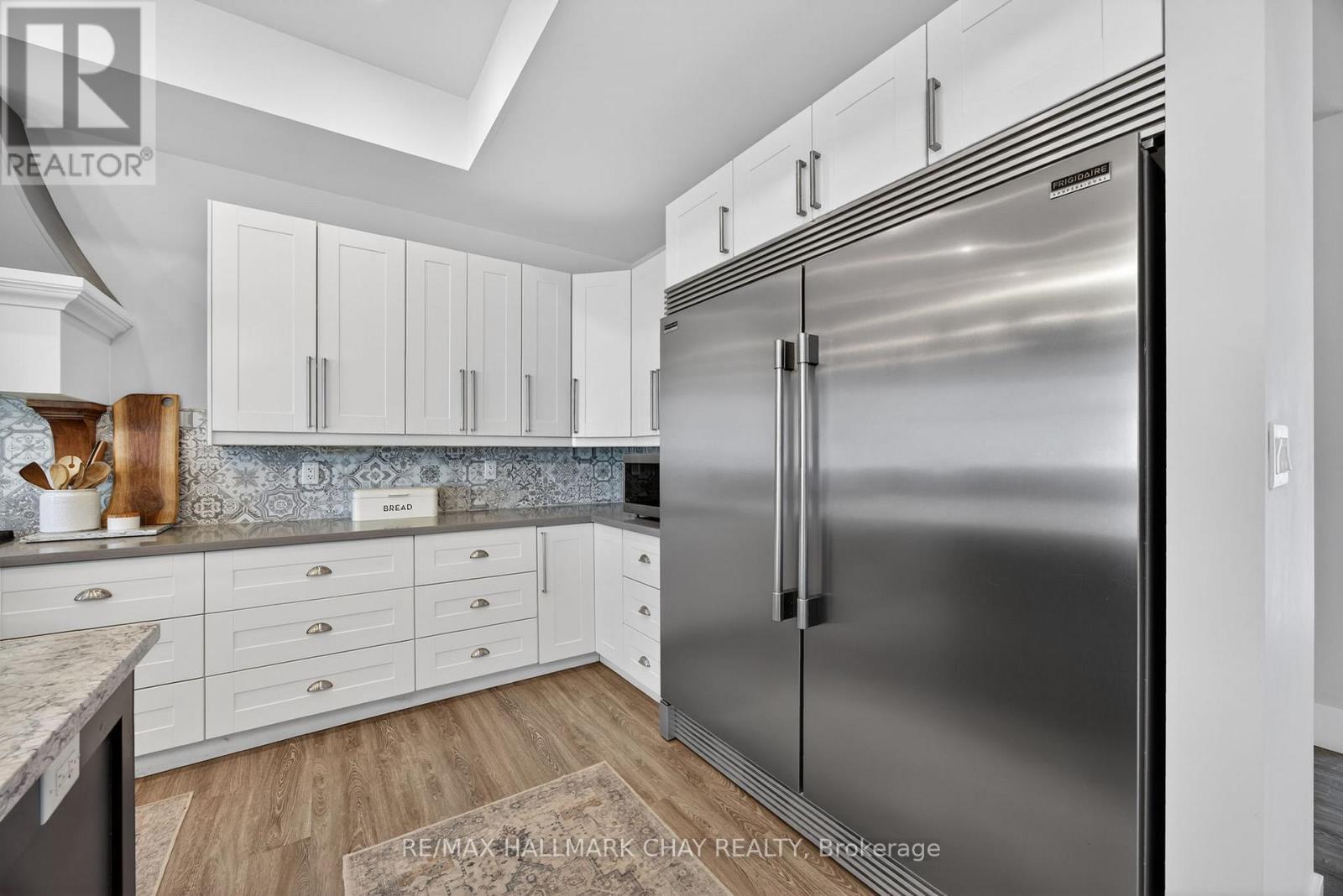 17 Pine Ridge Trail, Oro-Medonte, Ontario  L4M 4Y8 - Photo 11 - S12922430