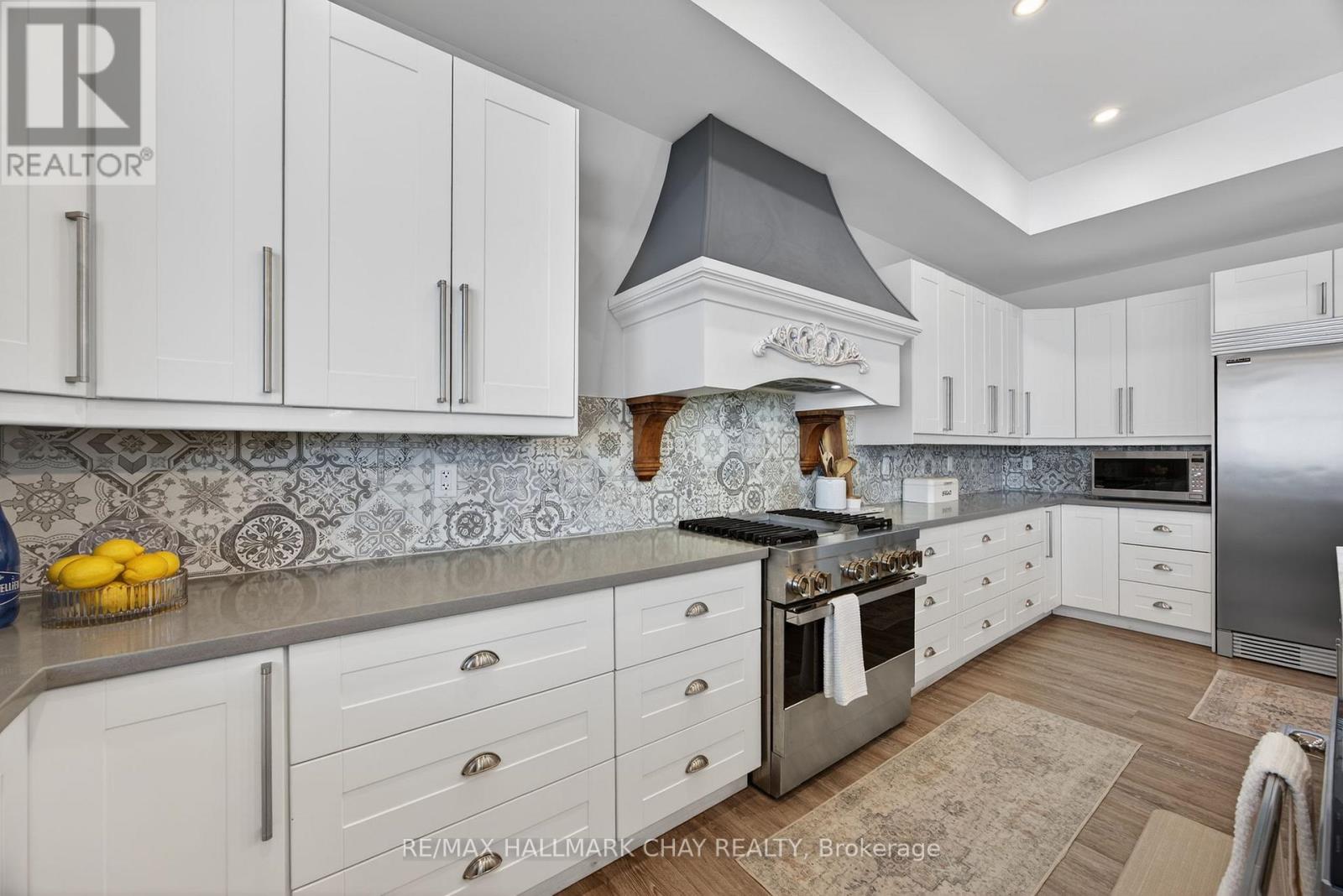 17 Pine Ridge Trail, Oro-Medonte, Ontario  L4M 4Y8 - Photo 8 - S12922430