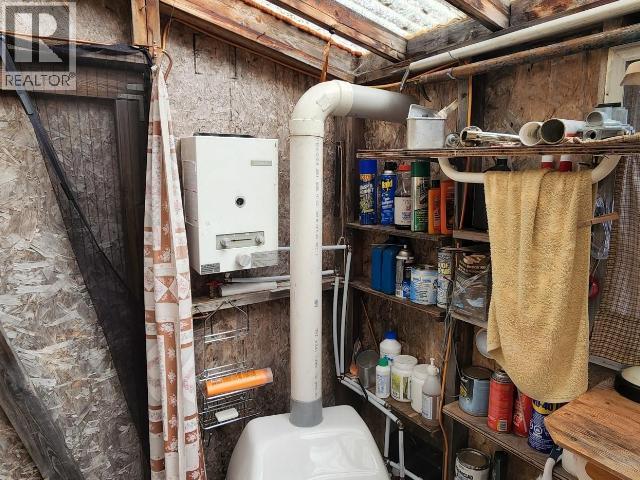 9436 Powell Lake, Powell River, British Columbia   - Photo 20 - 19449