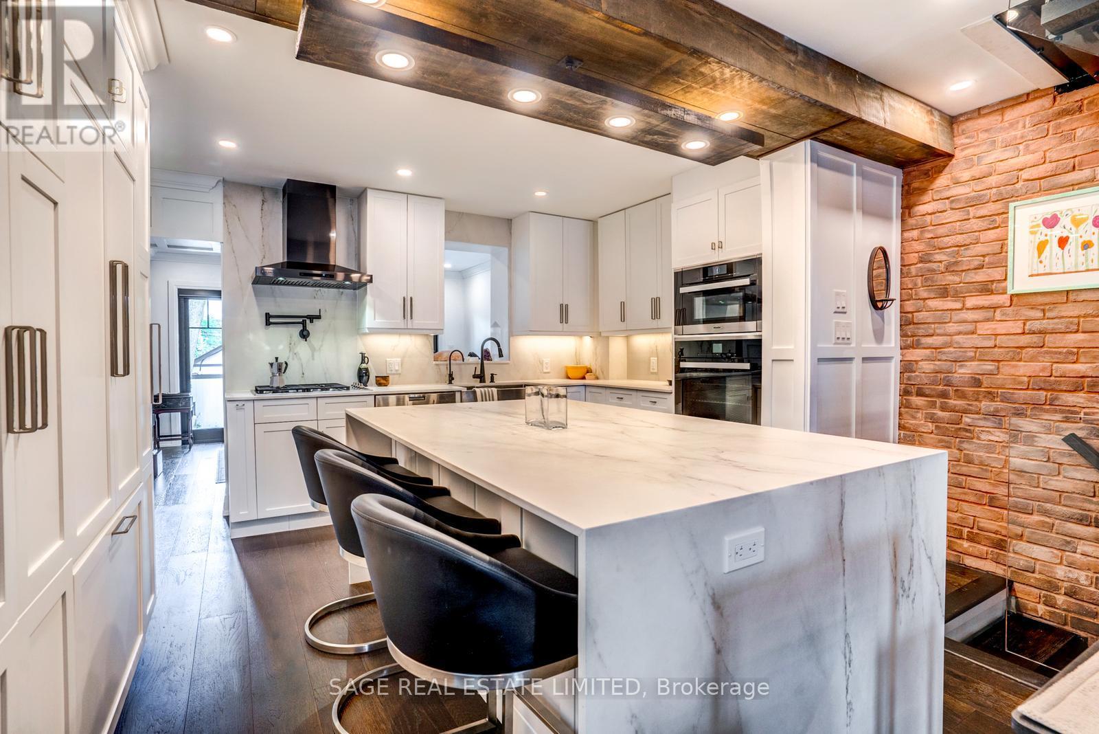 156 Craighurst Avenue, Toronto, Ontario  M4R 1K2 - Photo 8 - C12978878