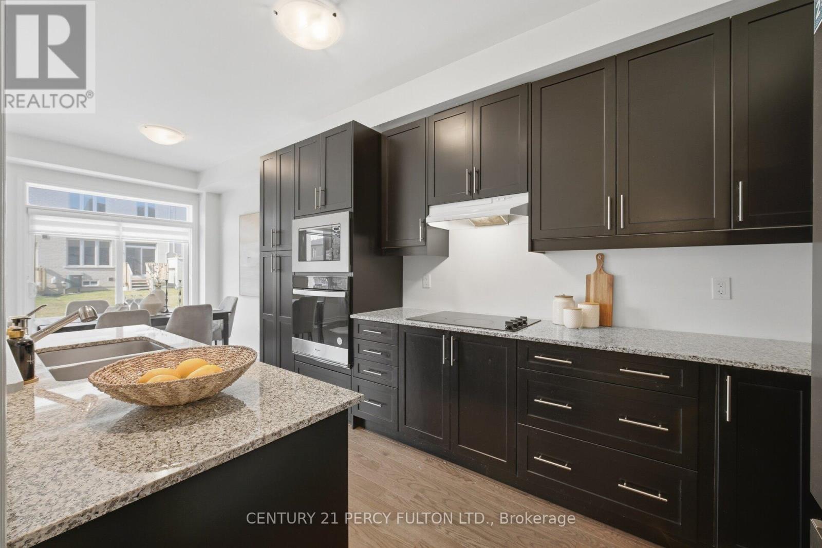 32 Mountainside Crescent, Whitby, Ontario  L1R 0P5 - Photo 10 - E12978836