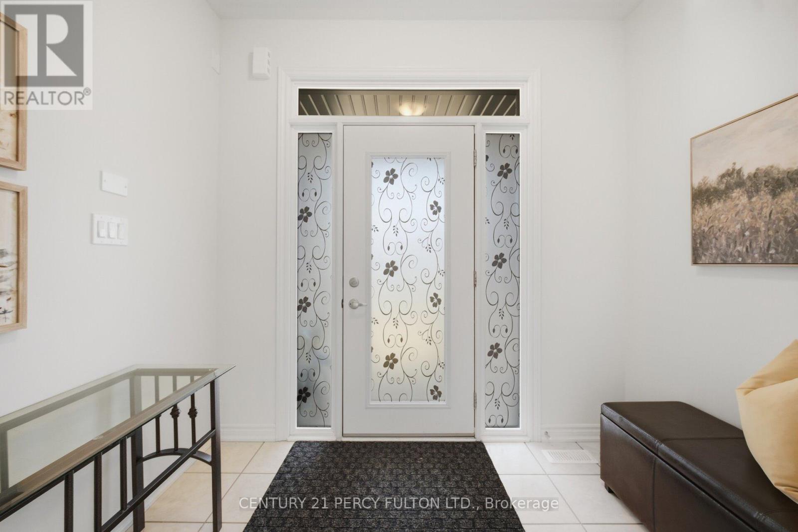 32 Mountainside Crescent, Whitby, Ontario  L1R 0P5 - Photo 6 - E12978836