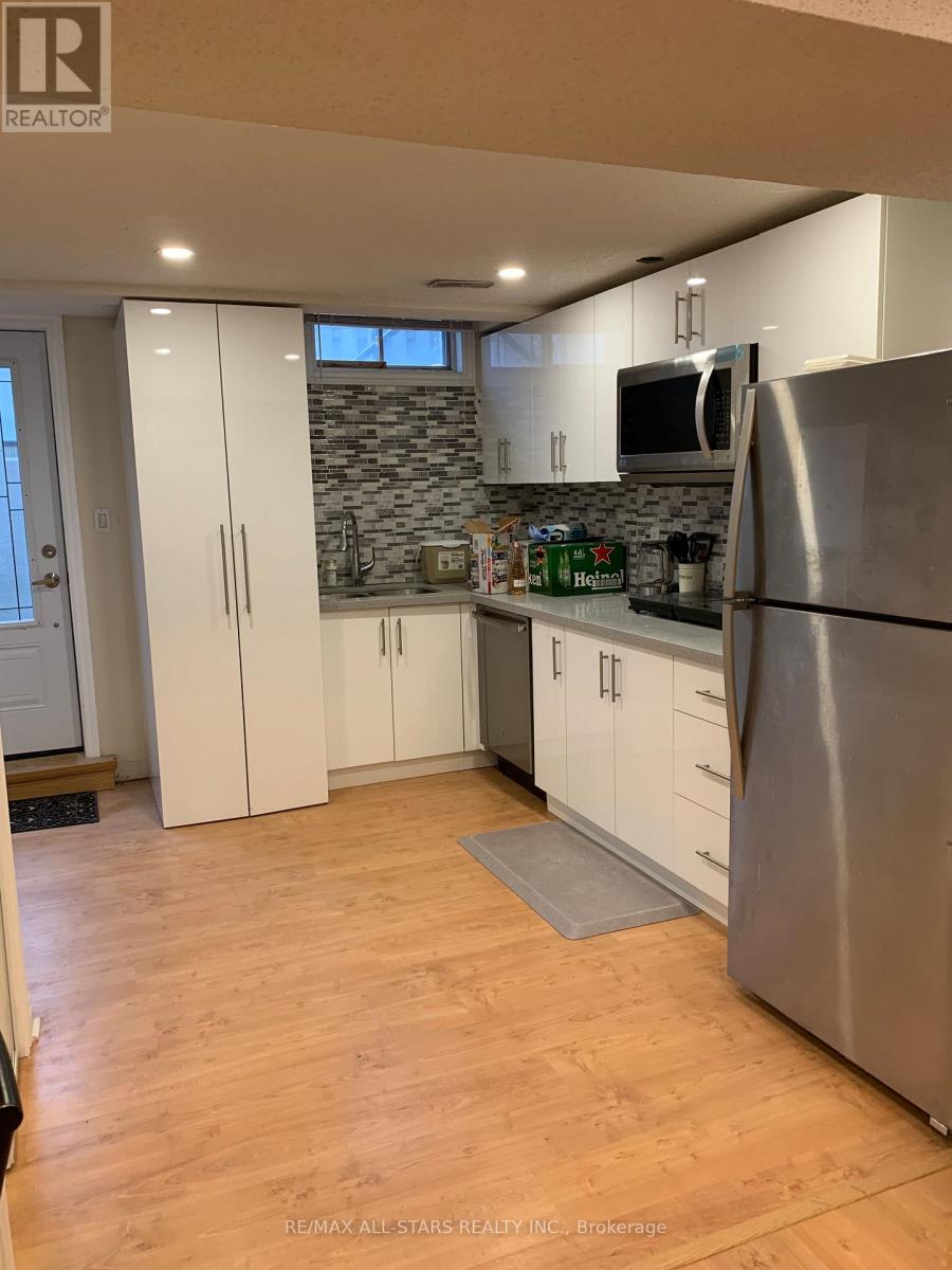 Bsmt - 72 Calderbridge Crescent, Markham, Ontario  L3R 9M7 - Photo 4 - N12978792