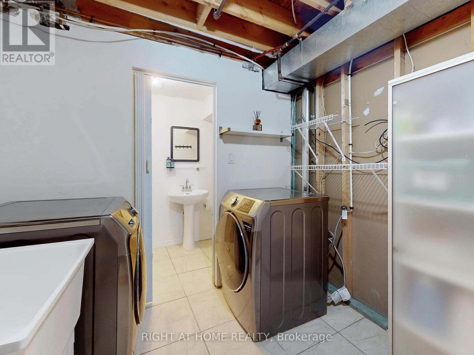 55 Hollybush Drive, Vaughan, Ontario  L6A 2H5 - Photo 25 - N12978822