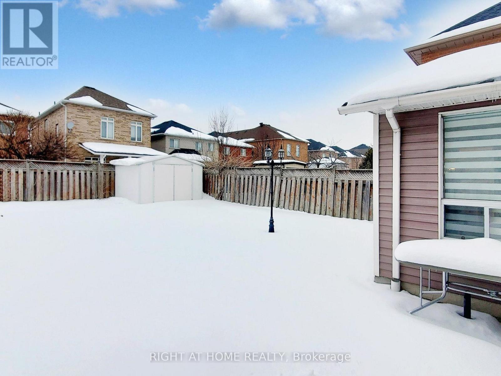 55 Hollybush Drive, Vaughan, Ontario  L6A 2H5 - Photo 27 - N12978822