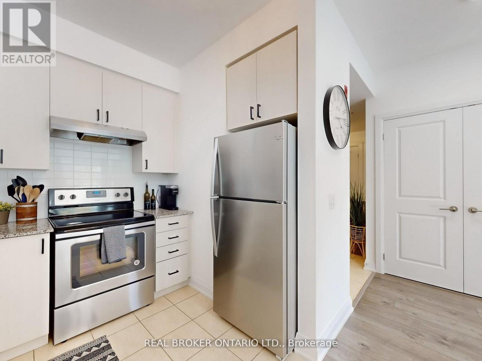 122 - 481 Rupert Avenue, Whitchurch-Stouffville, Ontario  L4A 1Y7 - Photo 8 - N12978826