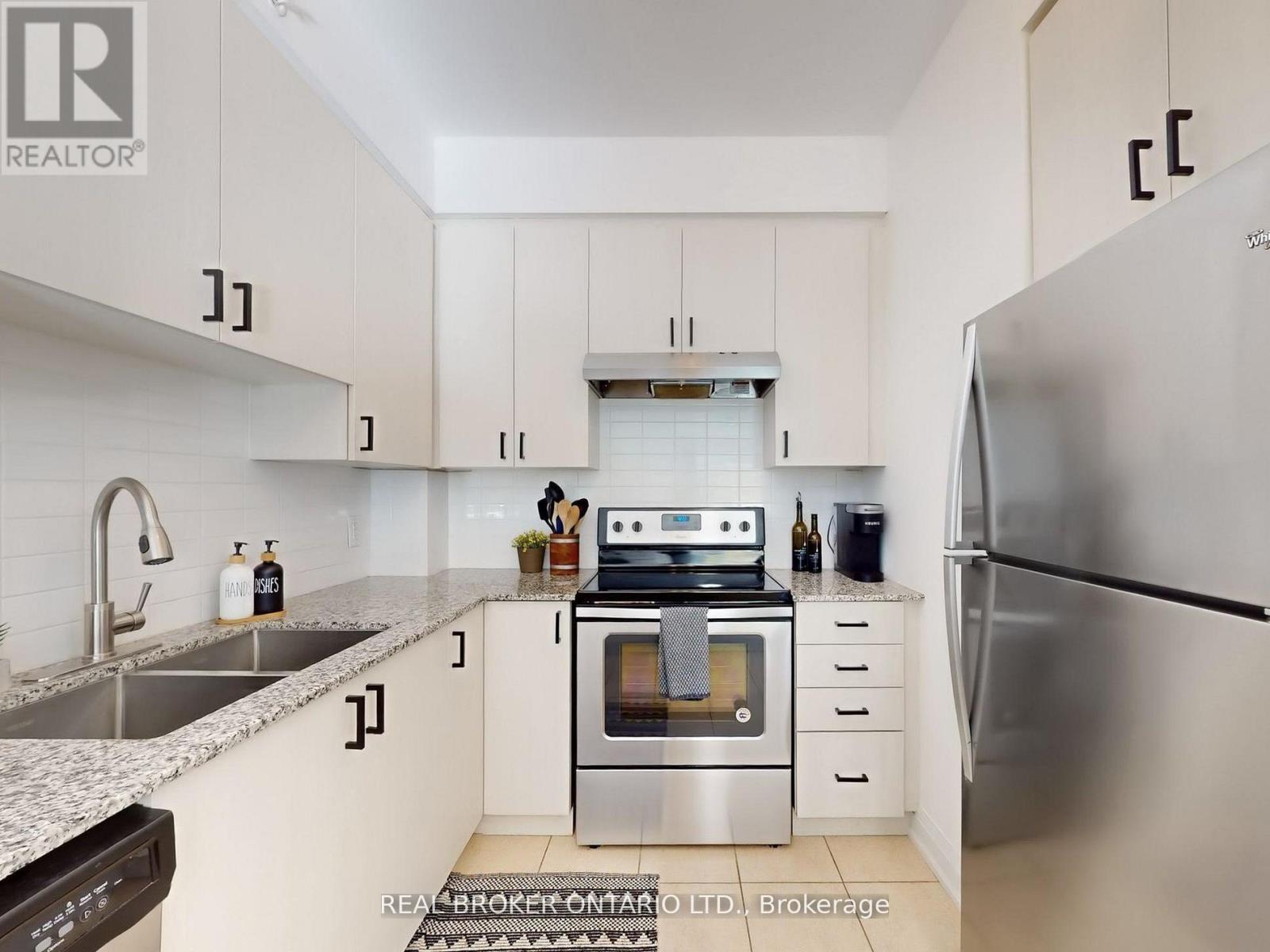 122 - 481 Rupert Avenue, Whitchurch-Stouffville, Ontario  L4A 1Y7 - Photo 9 - N12978826