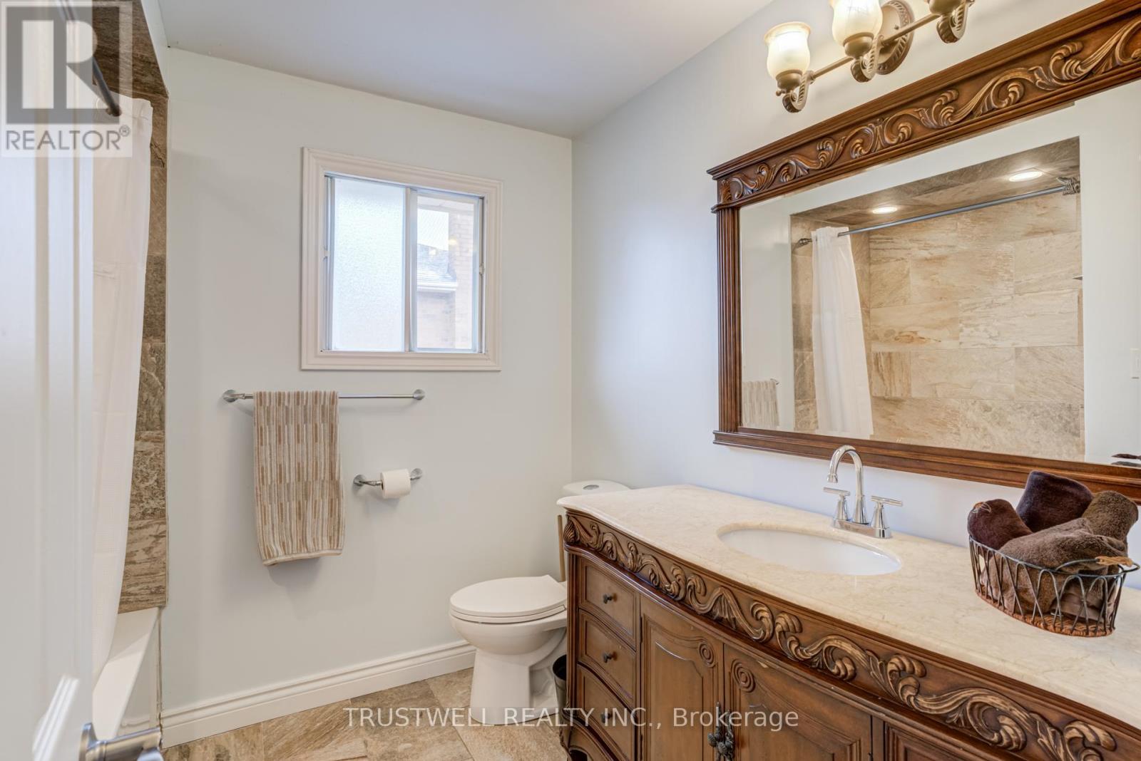 82 Long Island Crescent, Markham, Ontario  L3P 7L8 - Photo 27 - N12978846