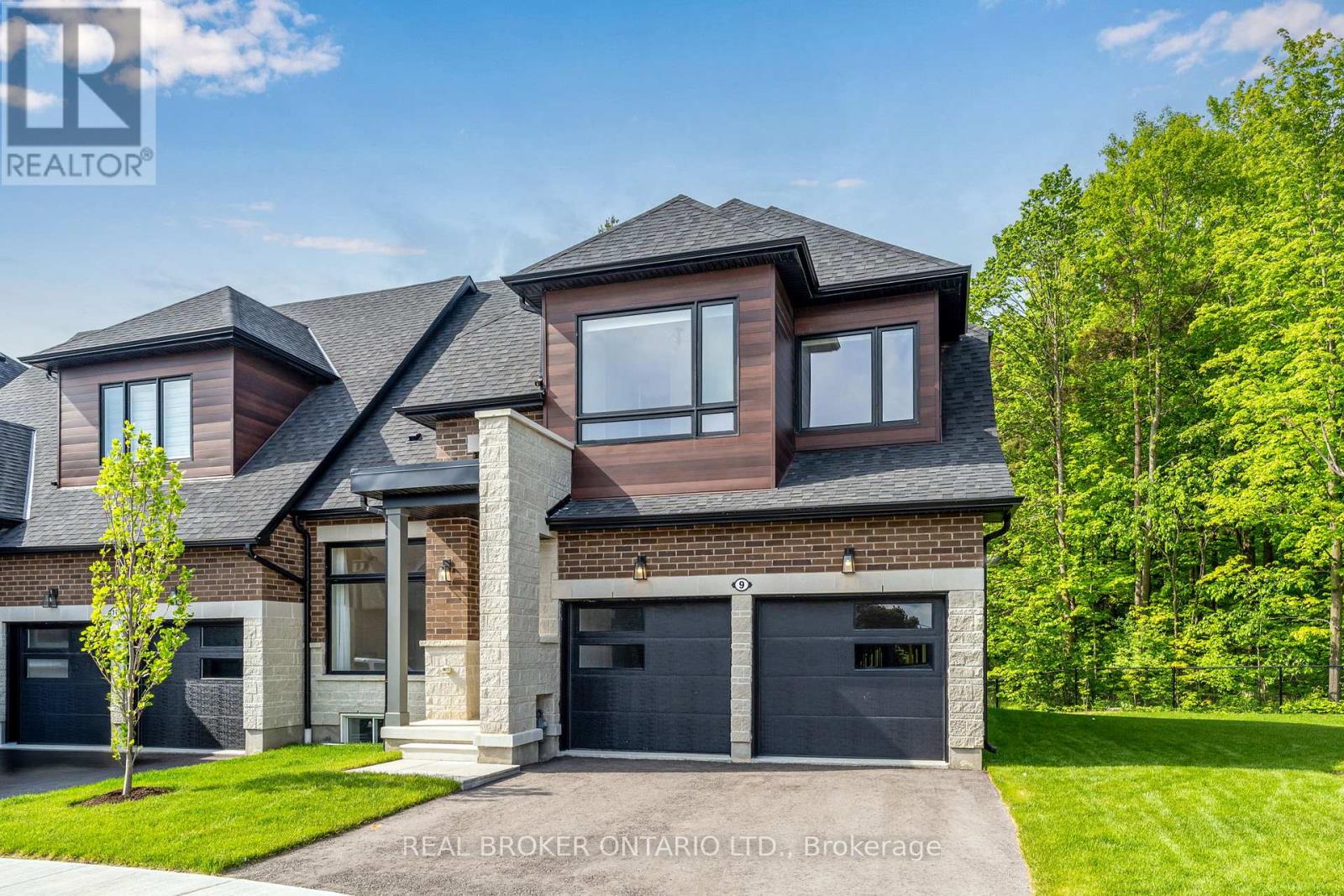 9 VERN ROBERTSON GATE, Uxbridge, Ontario