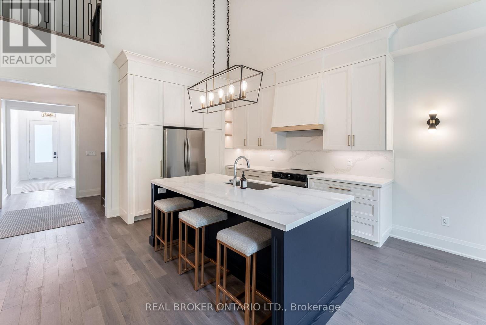 9 Vern Robertson Gate, Uxbridge, Ontario  L9P 0R9 - Photo 10 - N12978880