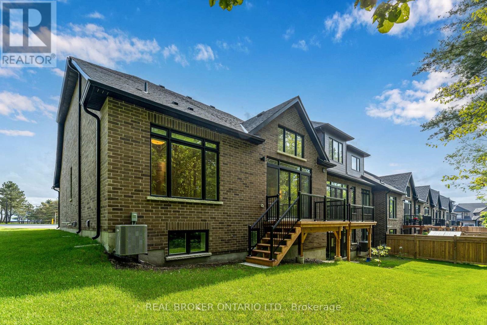 9 Vern Robertson Gate, Uxbridge, Ontario  L9P 0R9 - Photo 22 - N12978880